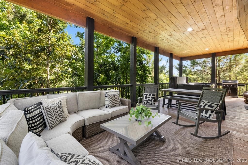 62 Hickory Canyon Trail Property Photo 13