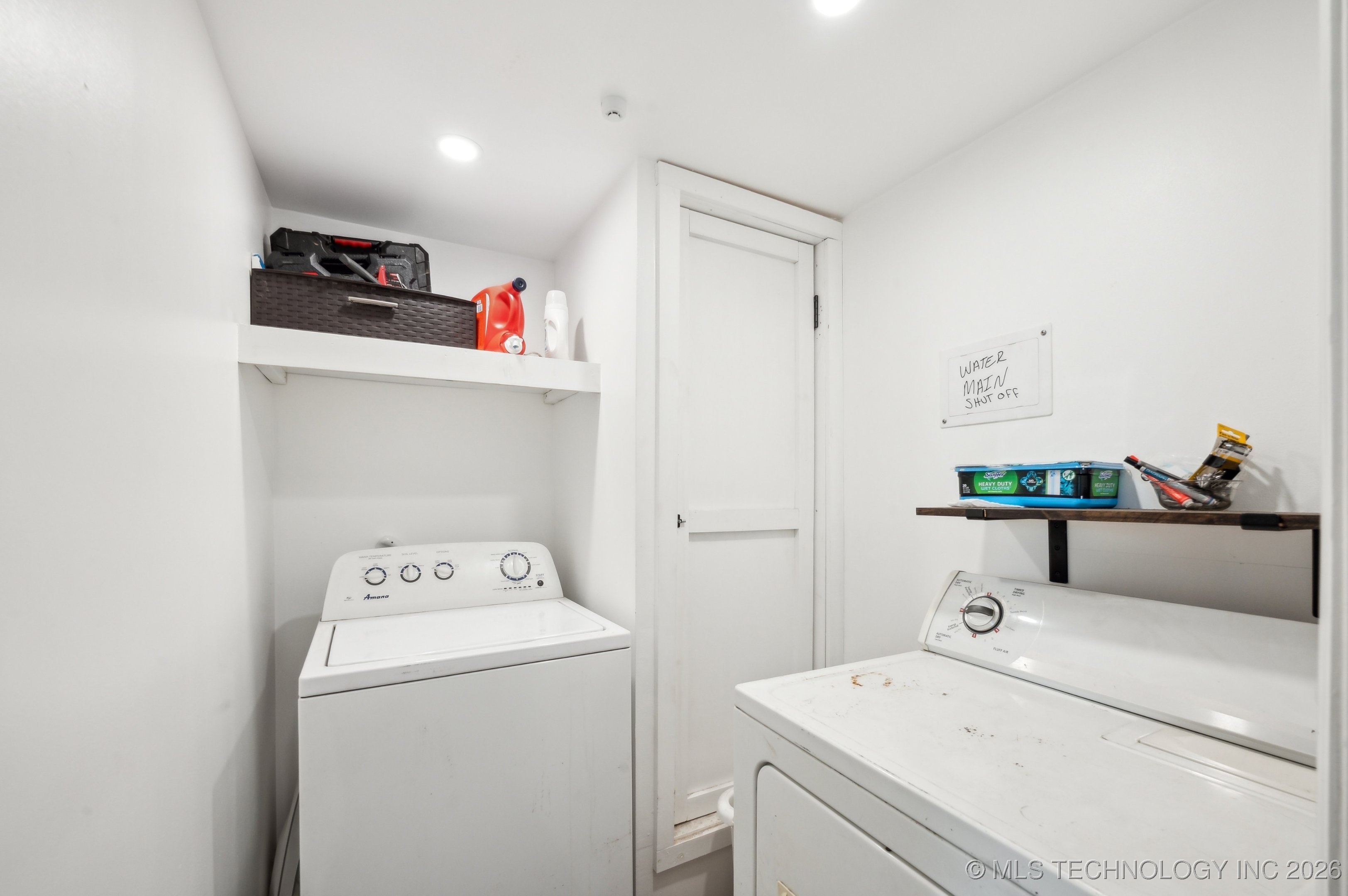 610 E 4th Avenue Property Photo 9