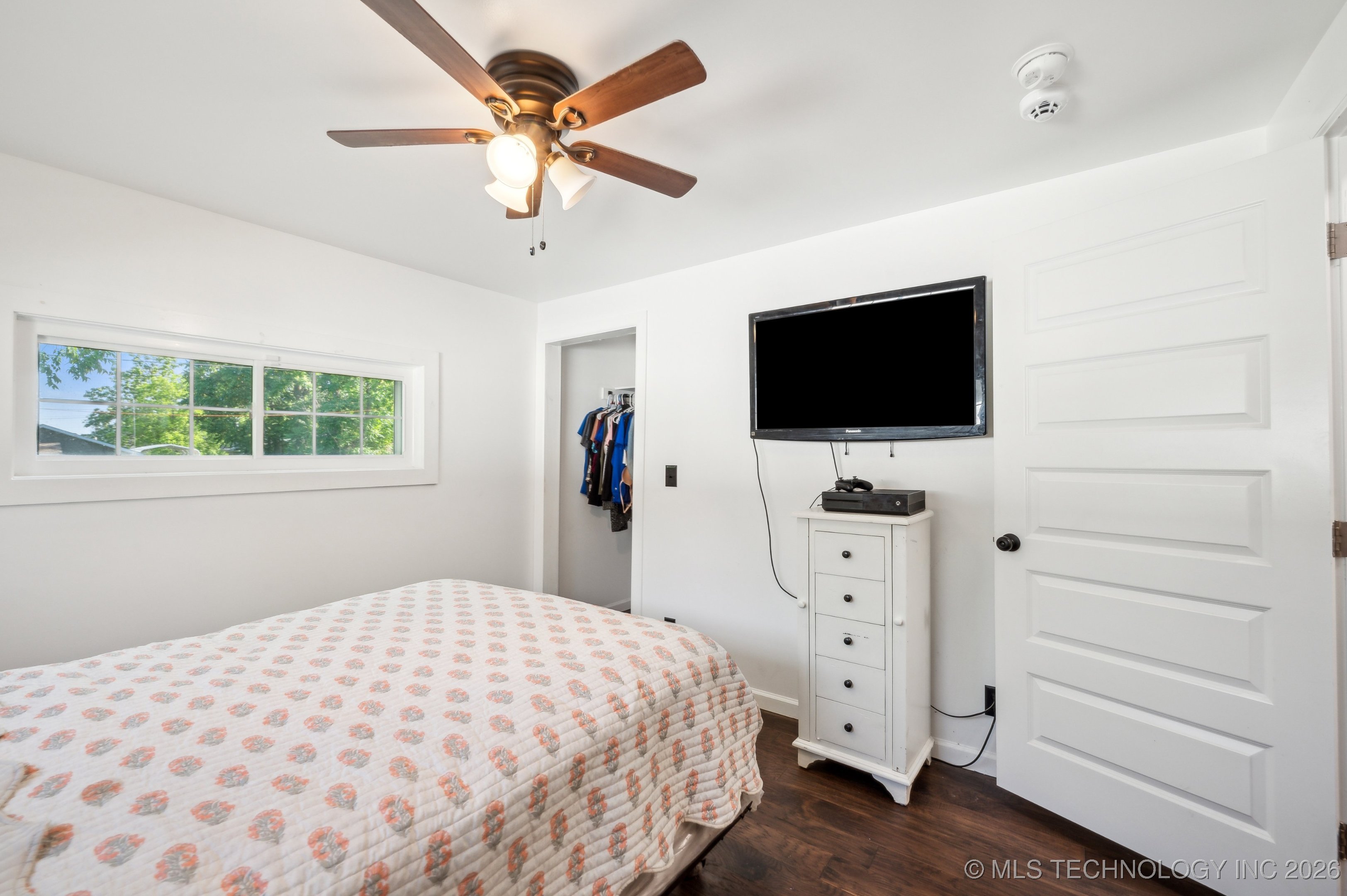 610 E 4th Avenue Property Photo 15