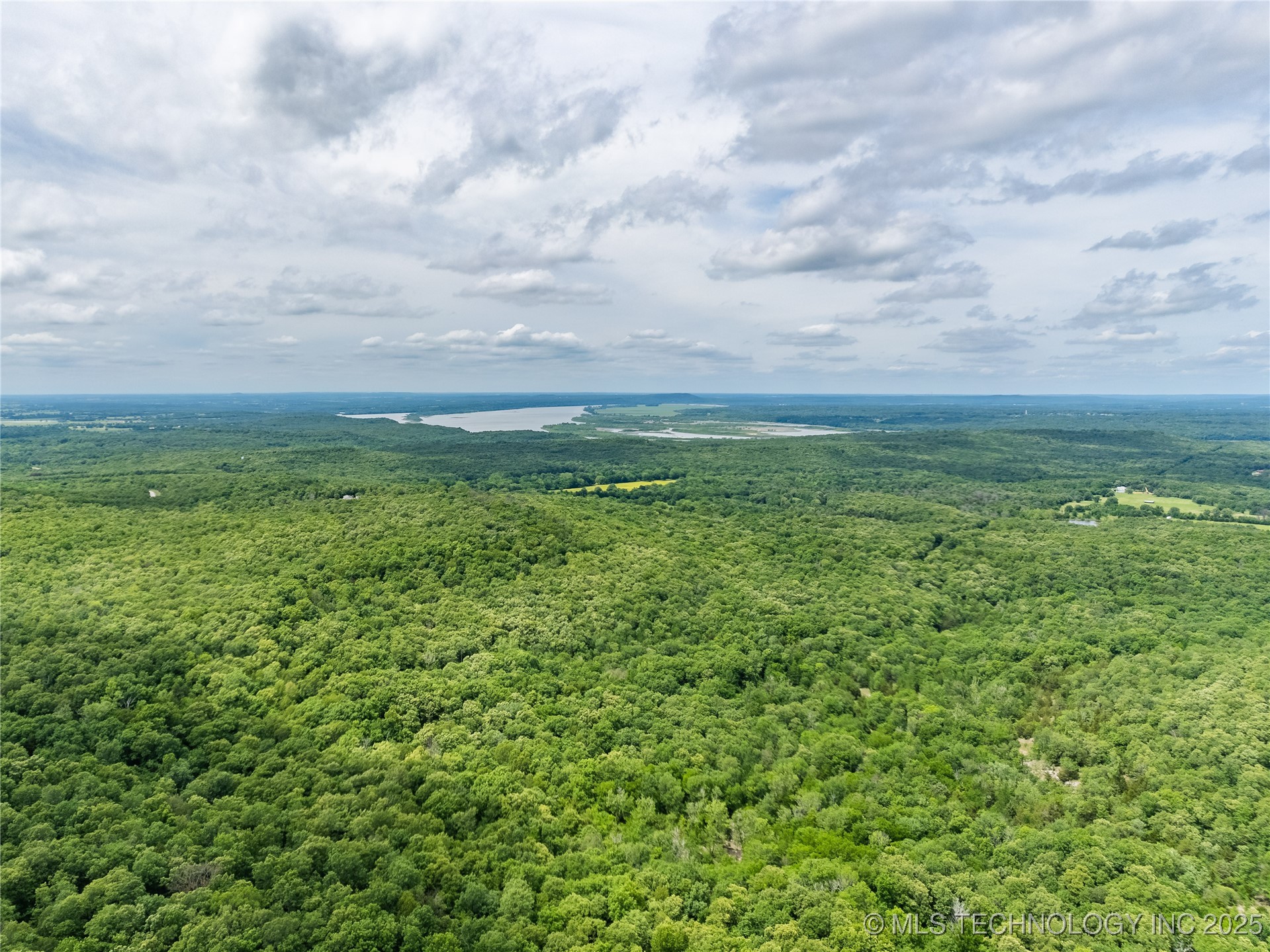 000 S 106th Street East Property Photo 3