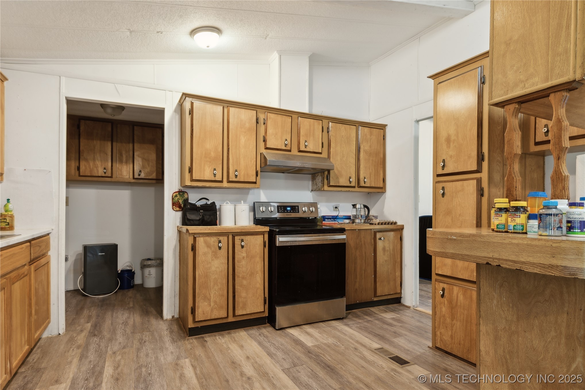 8683 N 436 Road Property Photo 7