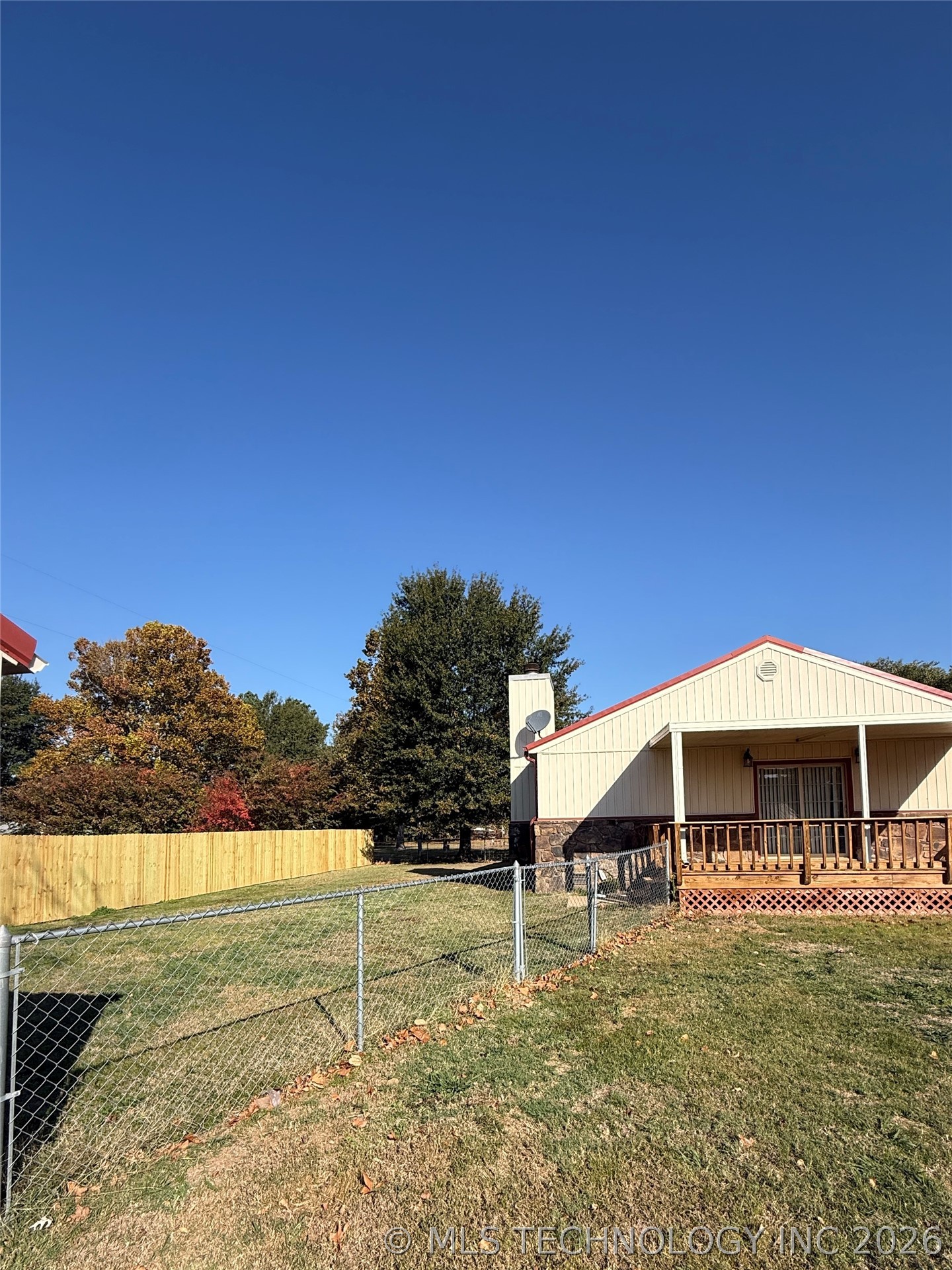 237 Hamilton Property Photo 4