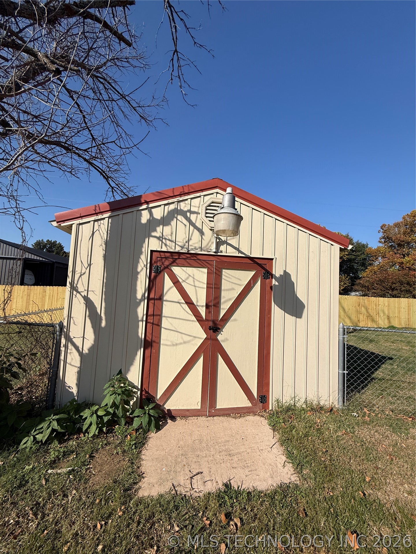 237 Hamilton Property Photo 7