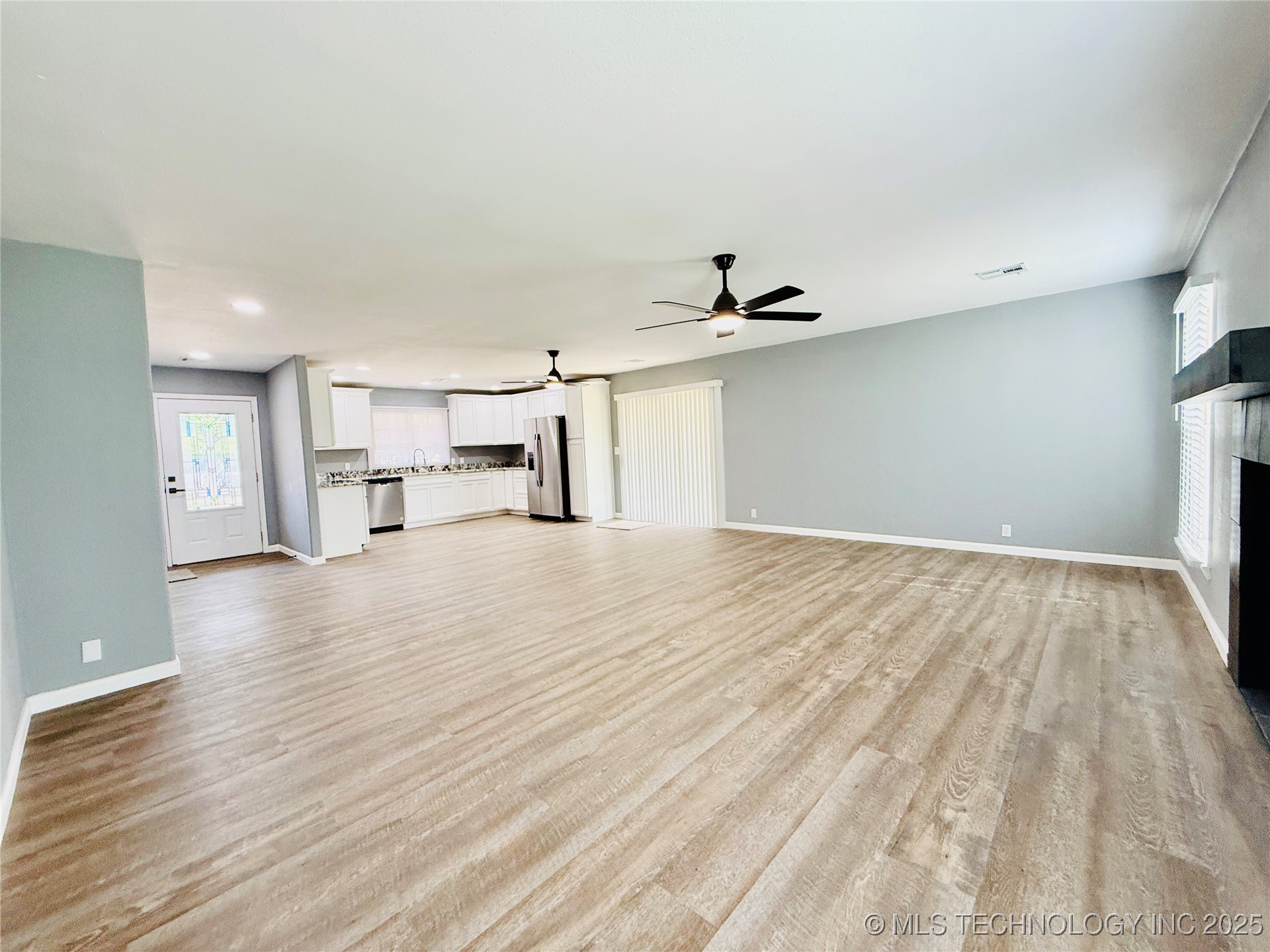 237 Hamilton Property Photo 25