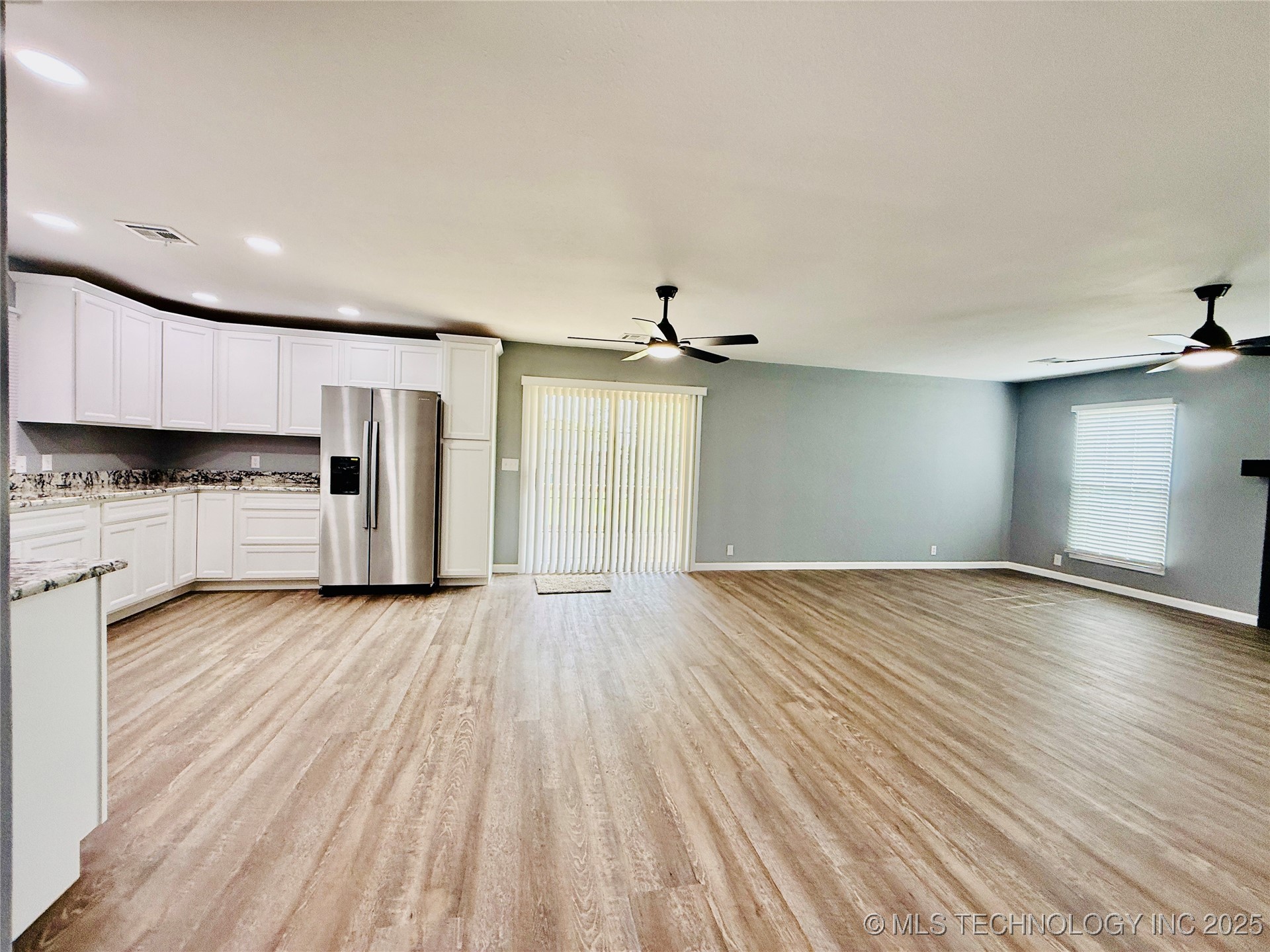 237 Hamilton Property Photo 26