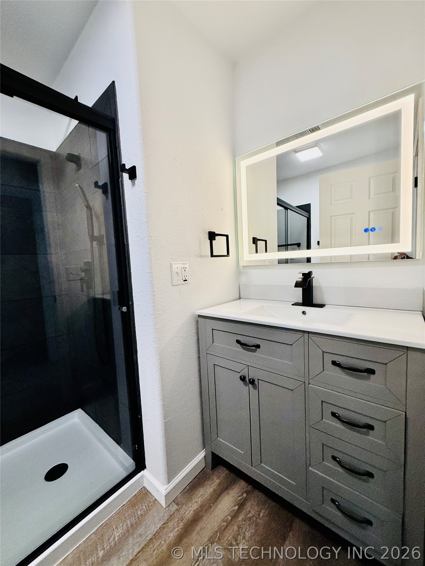 237 Hamilton Property Photo 46