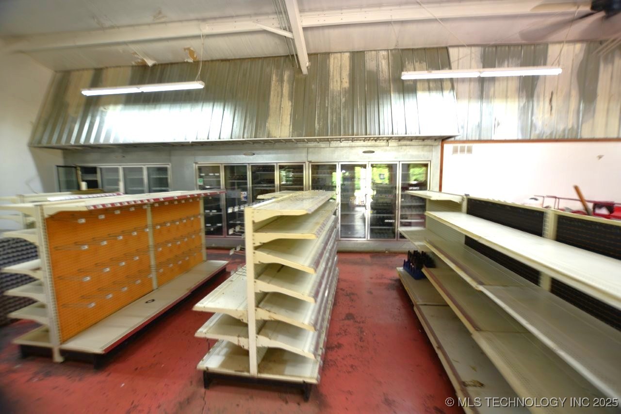 75174 Hwy 59 Property Photo 19