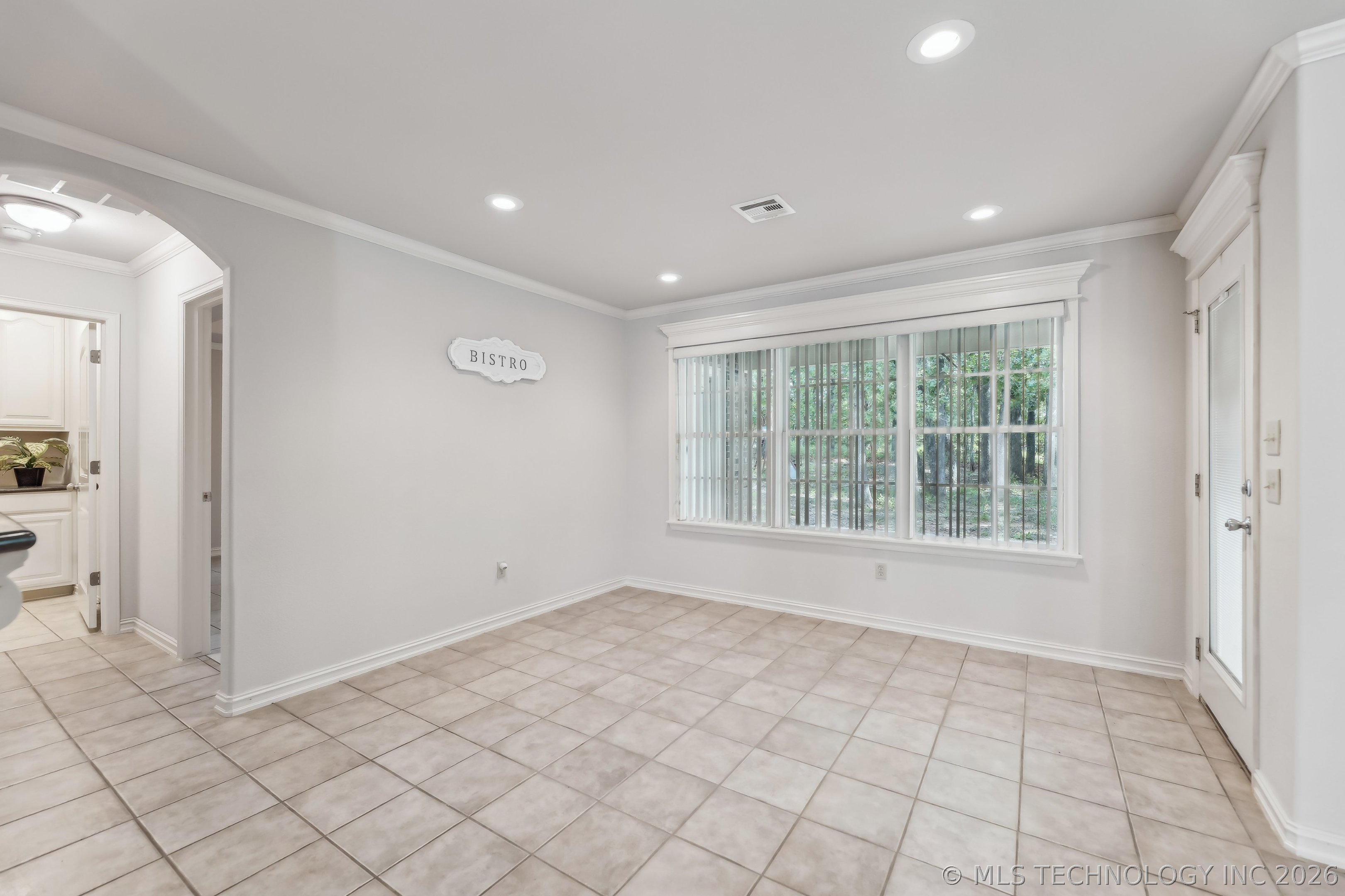 370463 E 5750 Road Property Photo 7