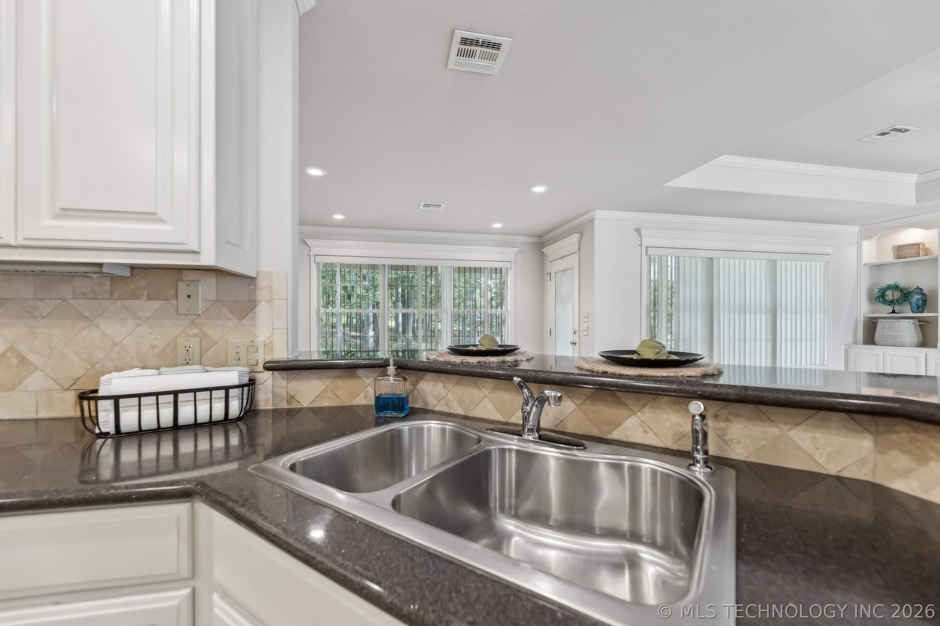 370463 E 5750 Road Property Photo 9