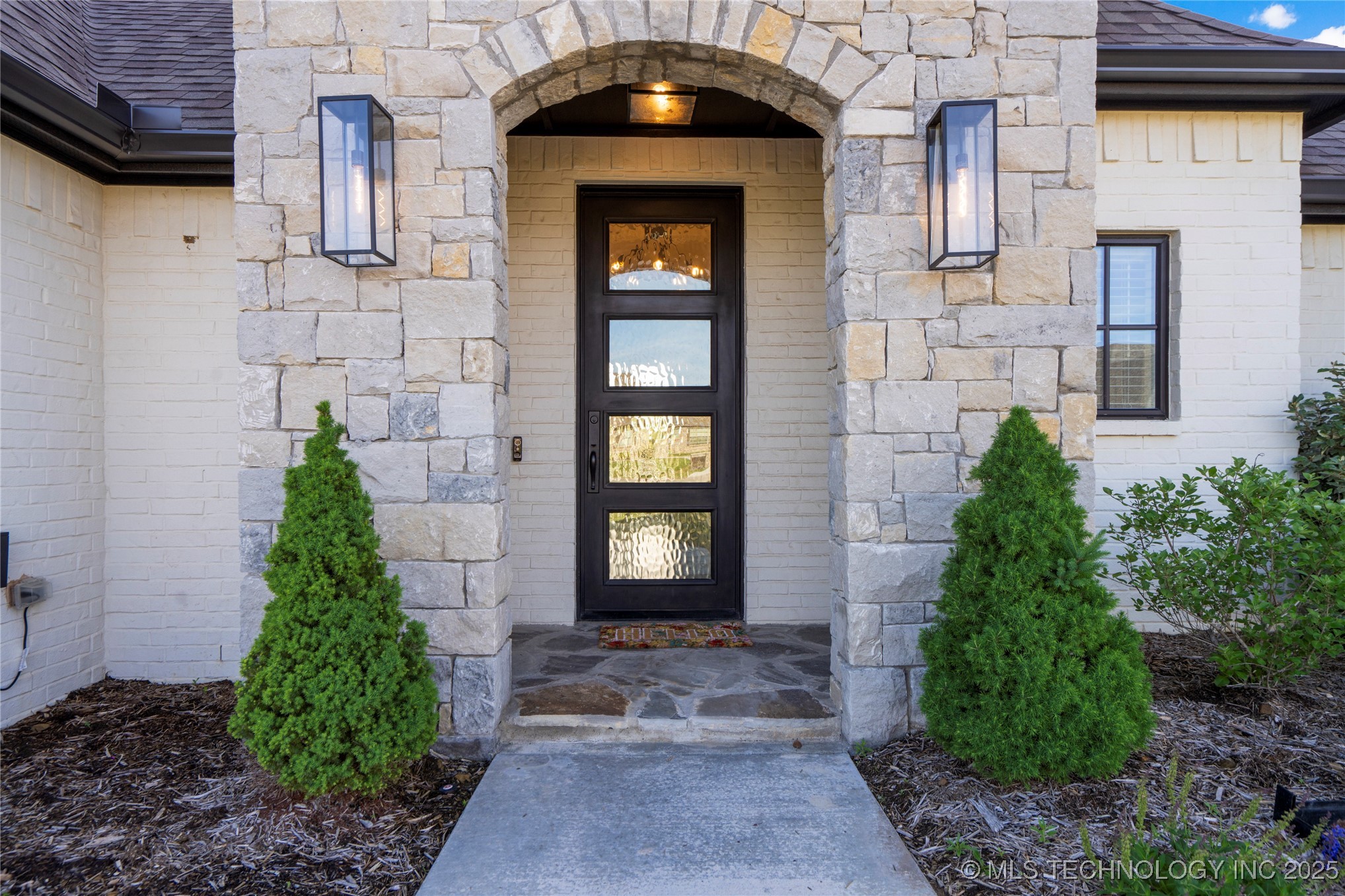 10616 N 81st East Place Property Photo 4