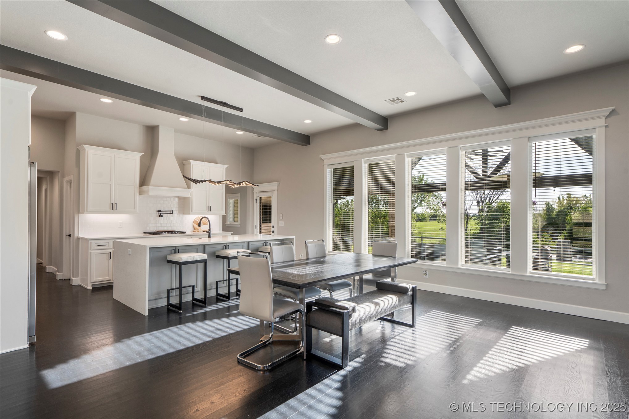 10616 N 81st East Place Property Photo 11