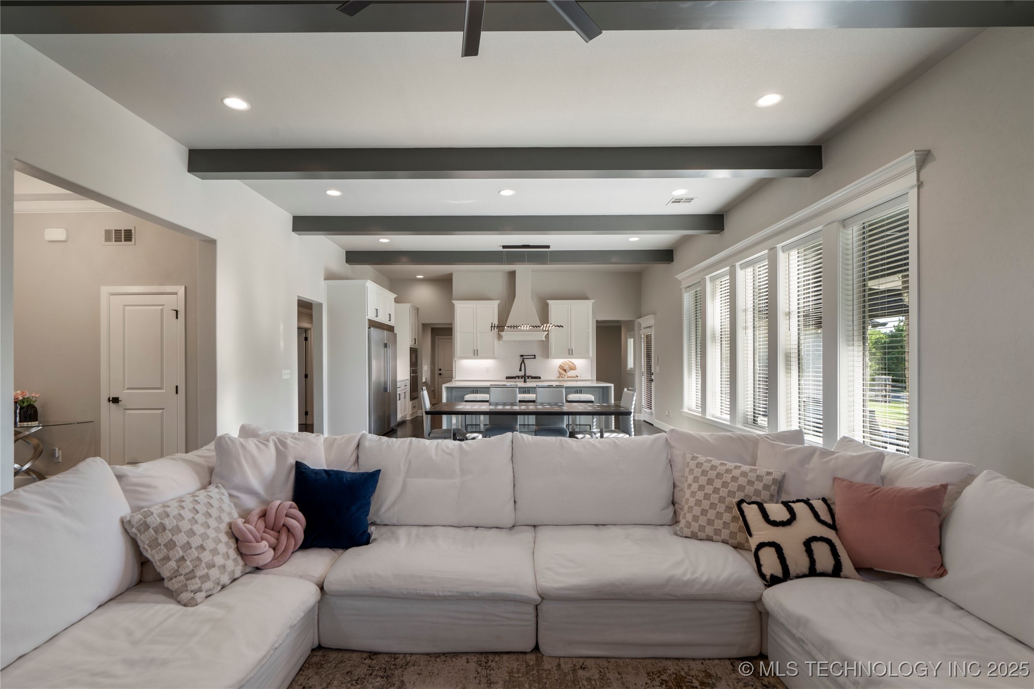 10616 N 81st East Place Property Photo 12