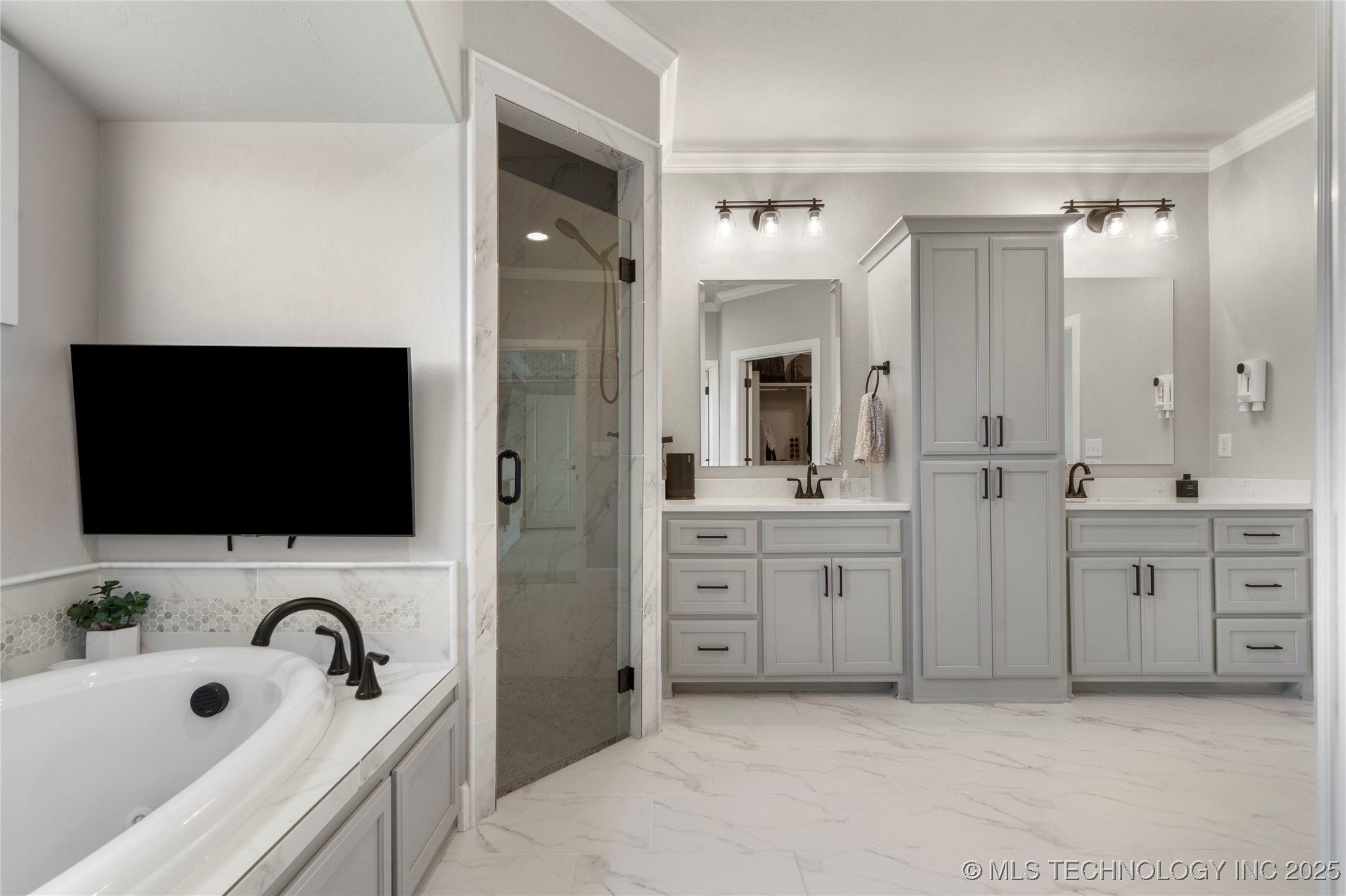 10616 N 81st East Place Property Photo 38