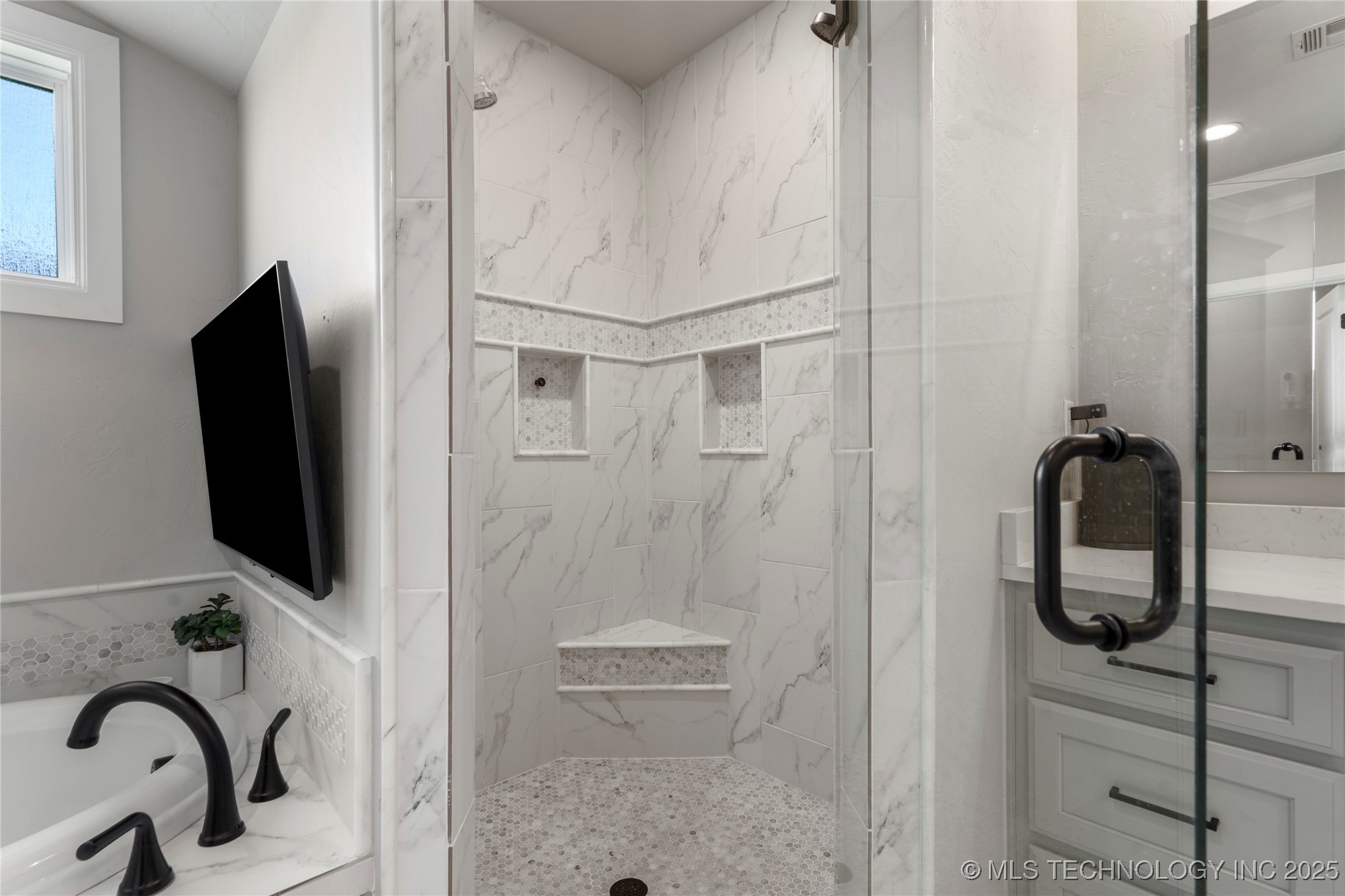 10616 N 81st East Place Property Photo 40