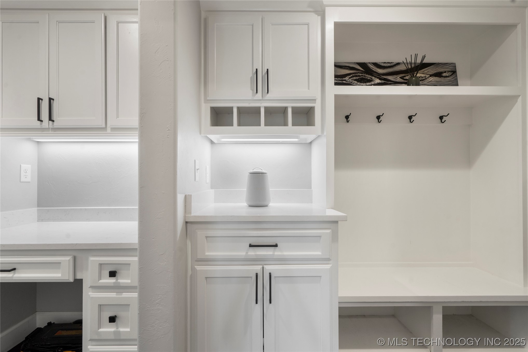 10616 N 81st East Place Property Photo 45