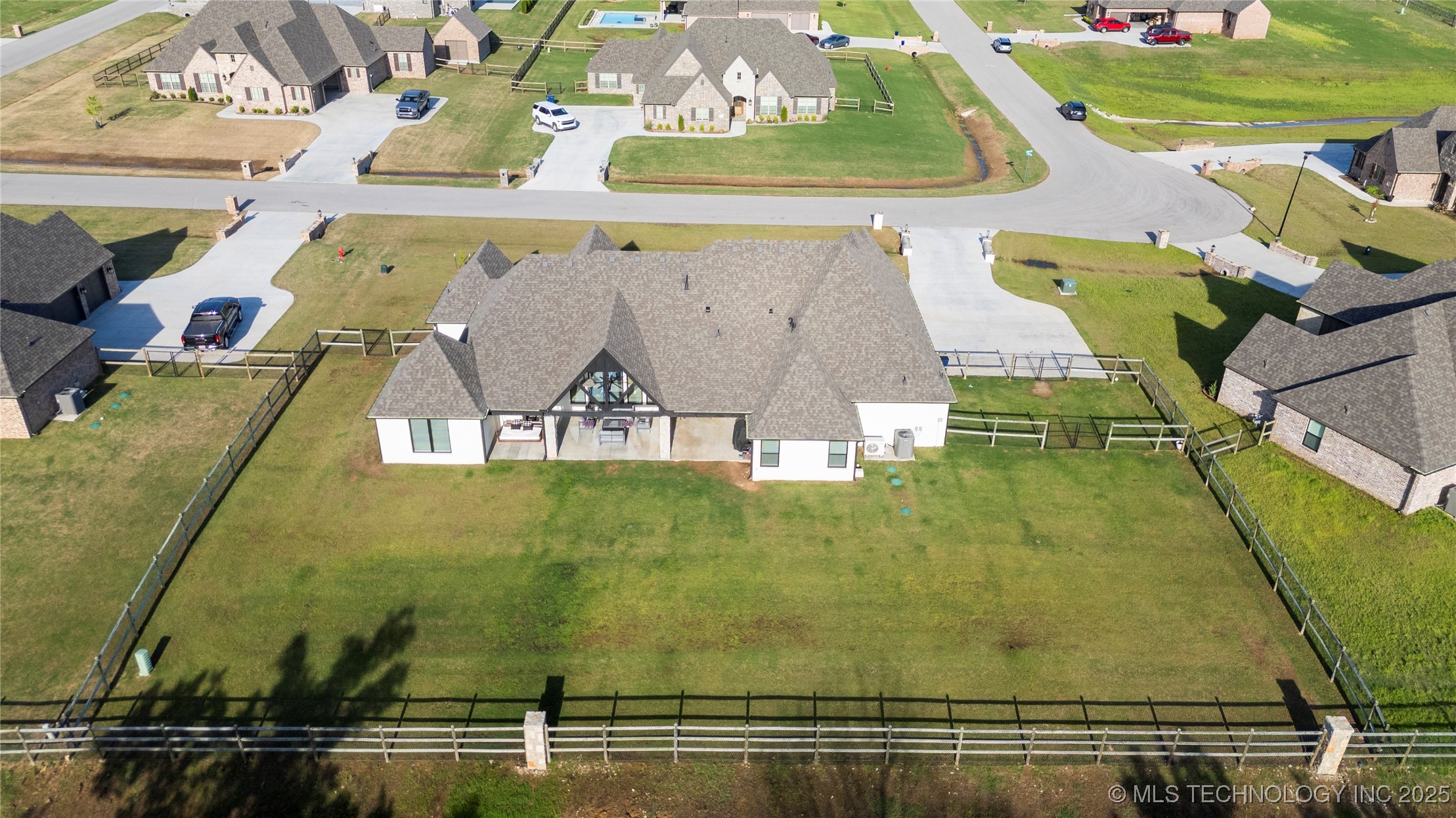 10616 N 81st East Place Property Photo 52