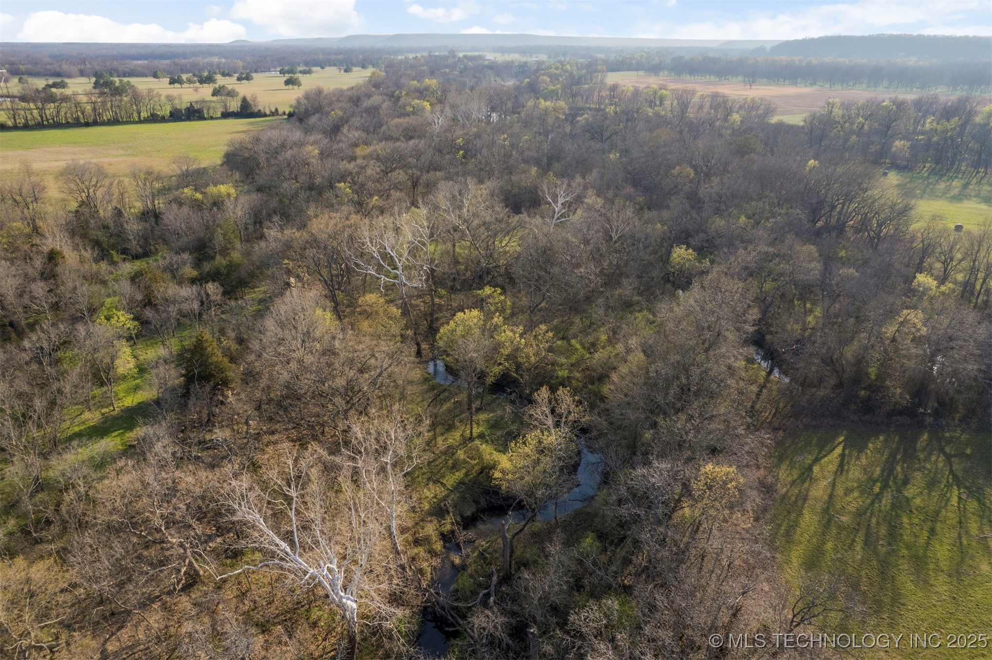 E 450 Road Property Photo 33