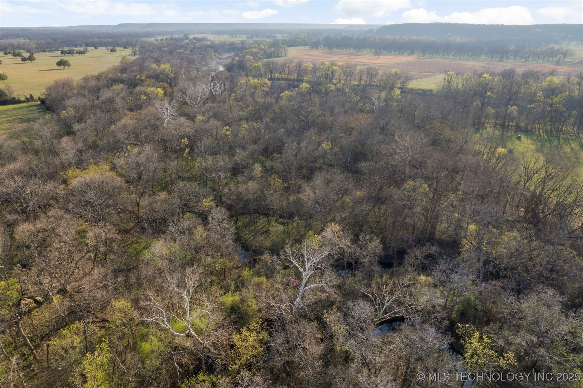 E 450 Road Property Photo 35