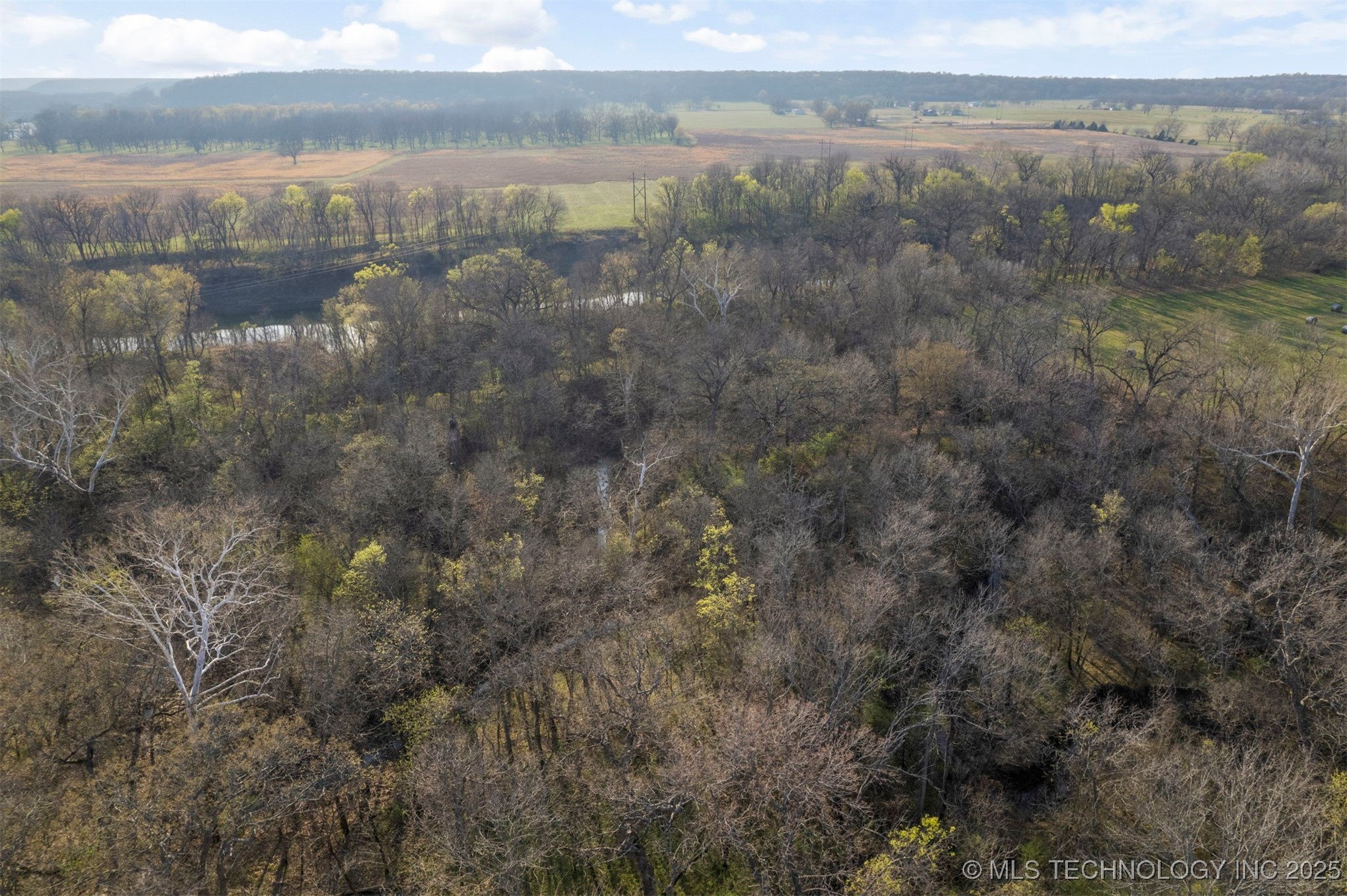 E 450 Road Property Photo 36