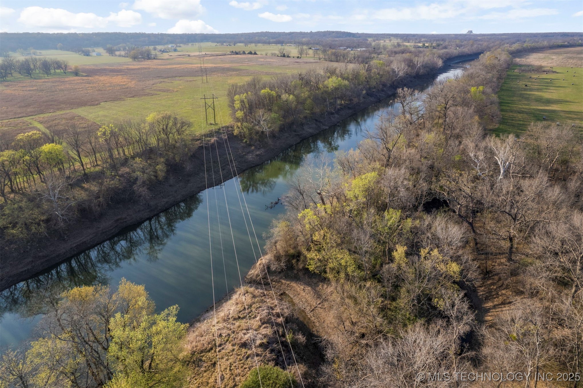 E 450 Road Property Photo 37