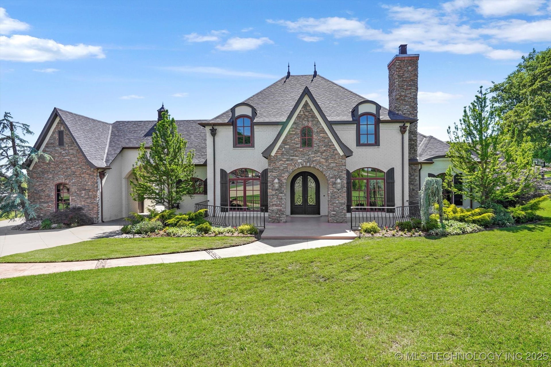 14052 S Kingston Avenue Property Photo 3