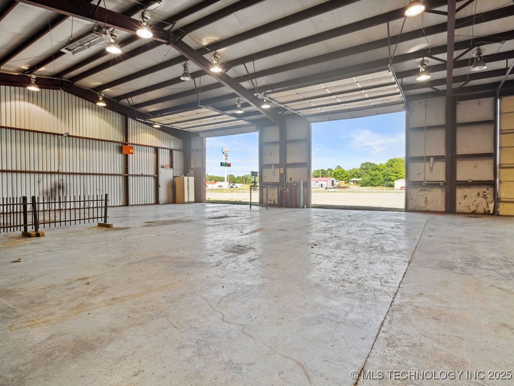 205 N Jefferson Property Photo 5