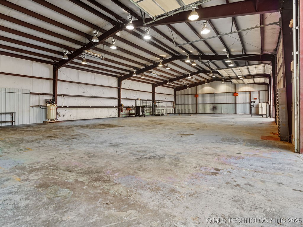 205 N Jefferson Property Photo 6