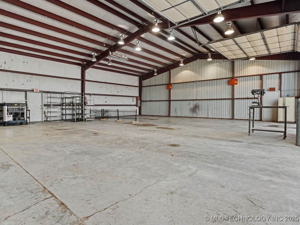 205 N Jefferson Property Photo 7