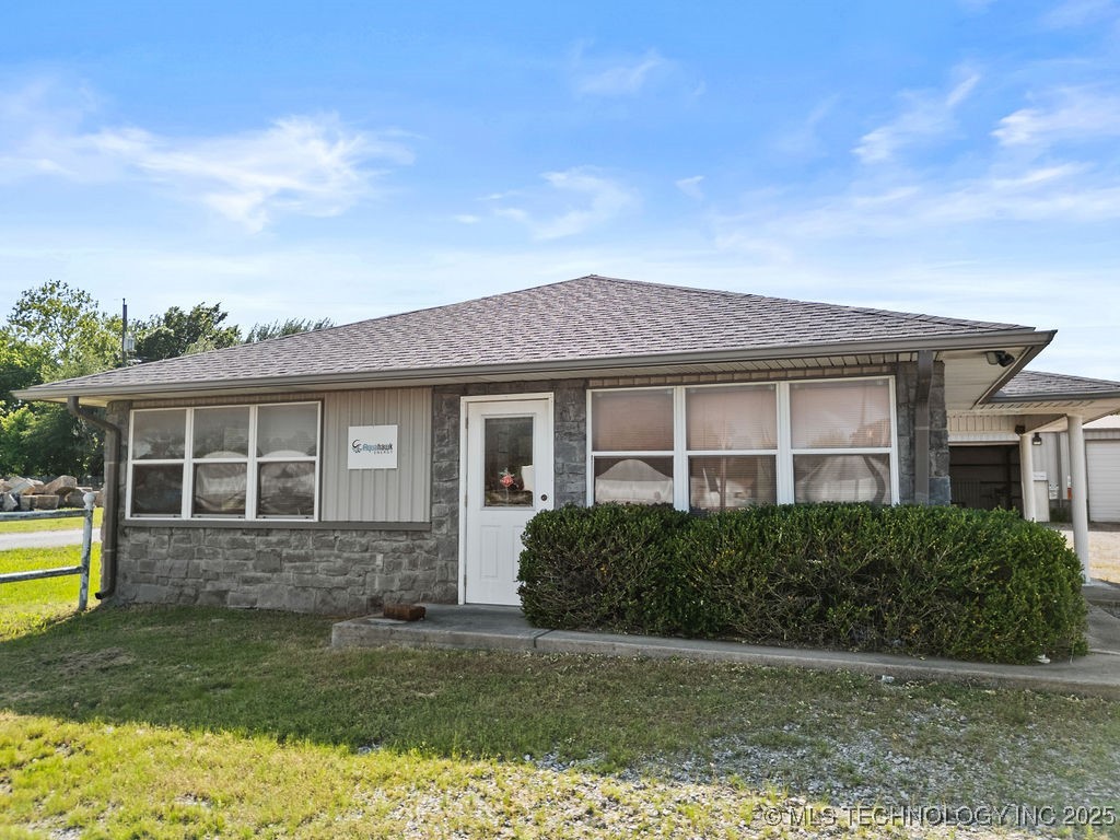 205 N Jefferson Property Photo 9