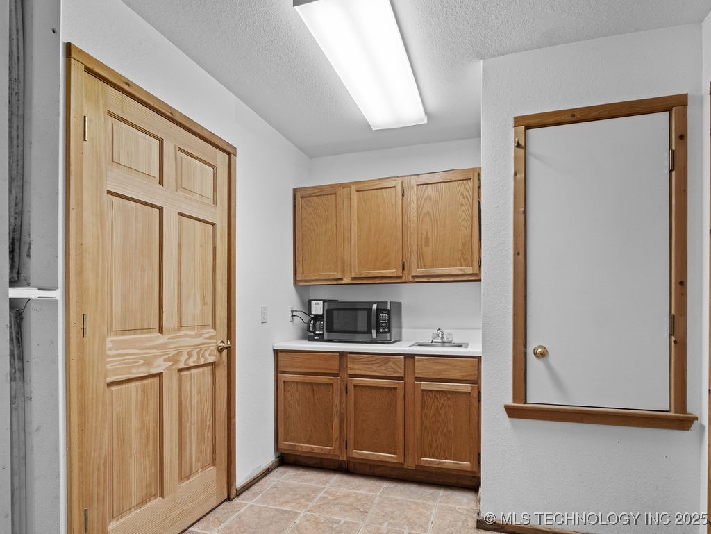 205 N Jefferson Property Photo 22