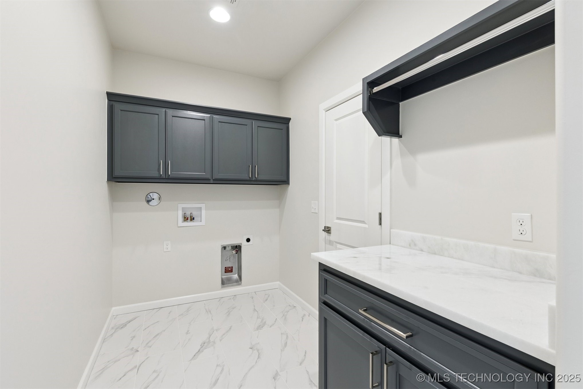 5403 E 126th Street S Property Photo 7