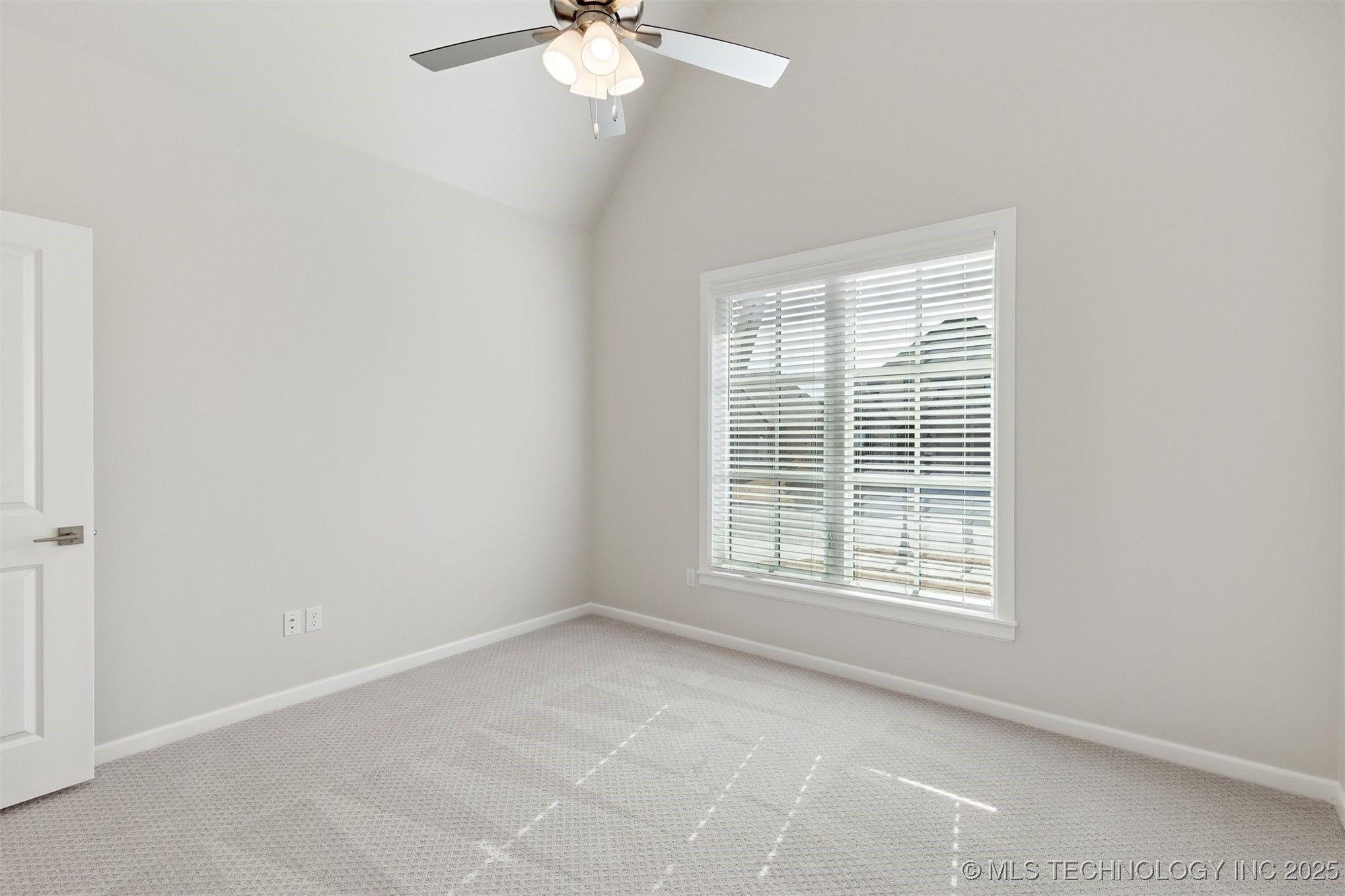 5403 E 126th Street S Property Photo 9