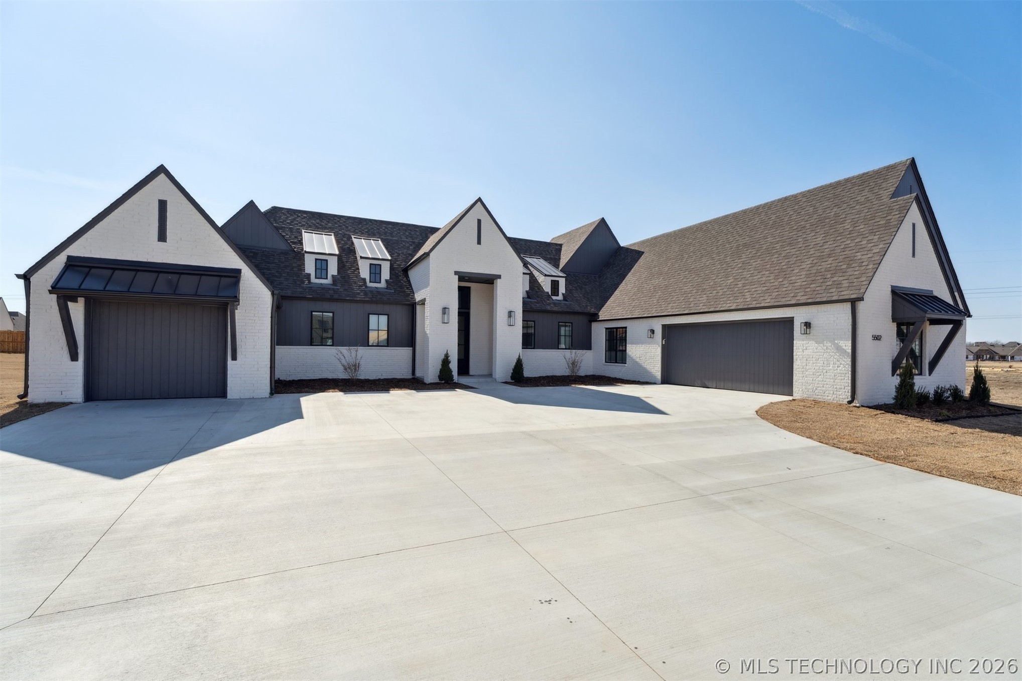 5502 E 174th Street S Property Photo 1