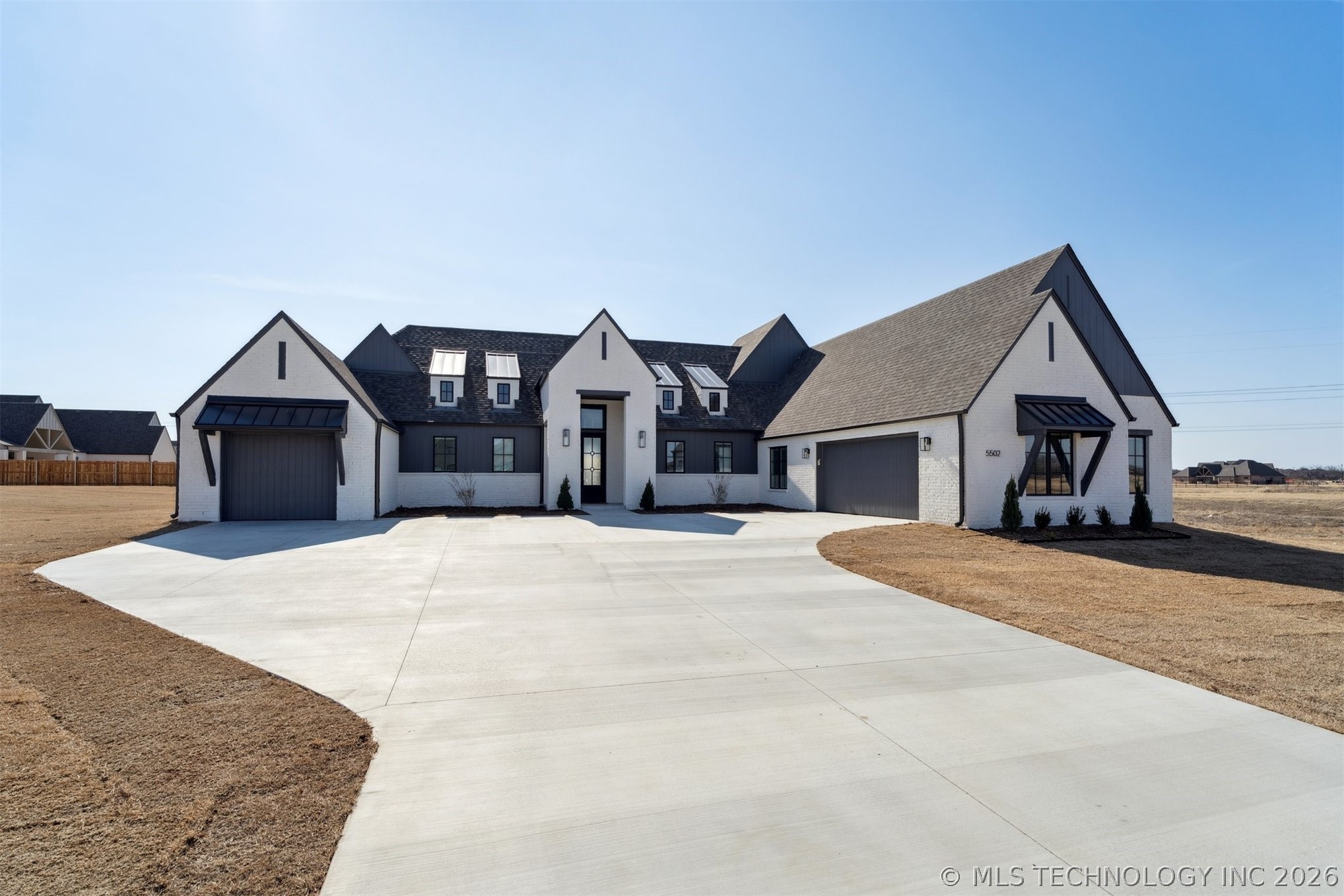 5502 E 174th Street S Property Photo 5