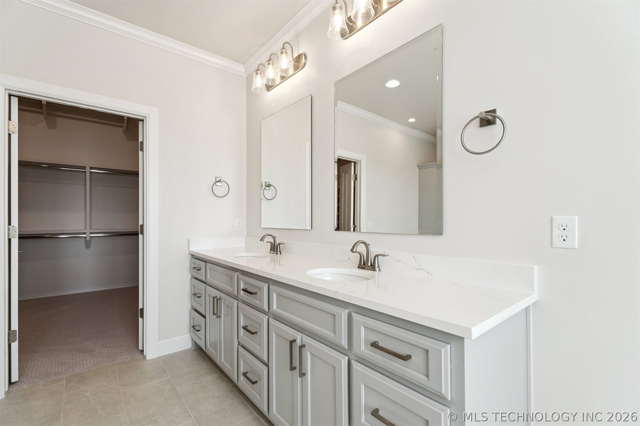 5502 E 174th Street S Property Photo 41