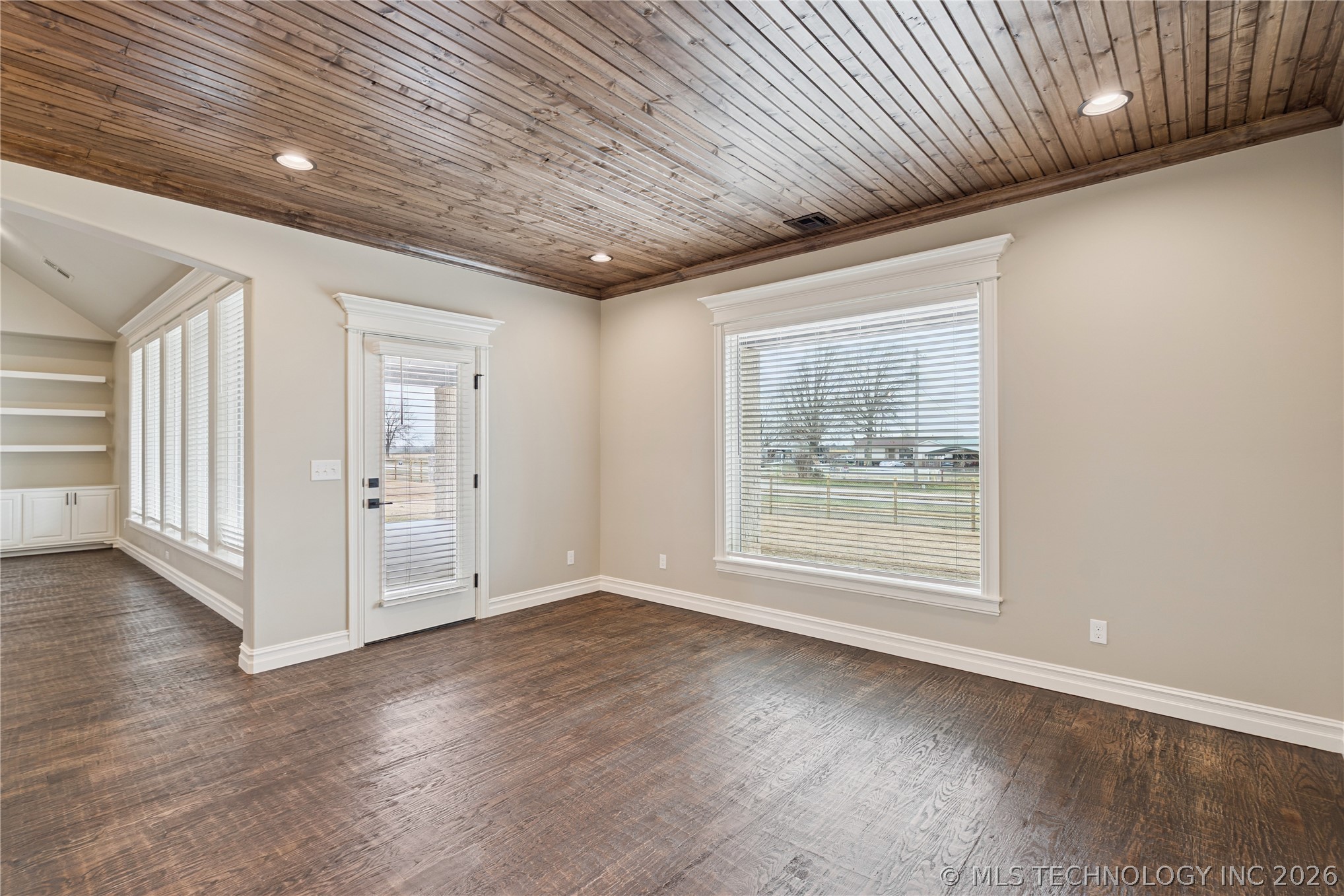 10924 N 81st East Place Property Photo 14