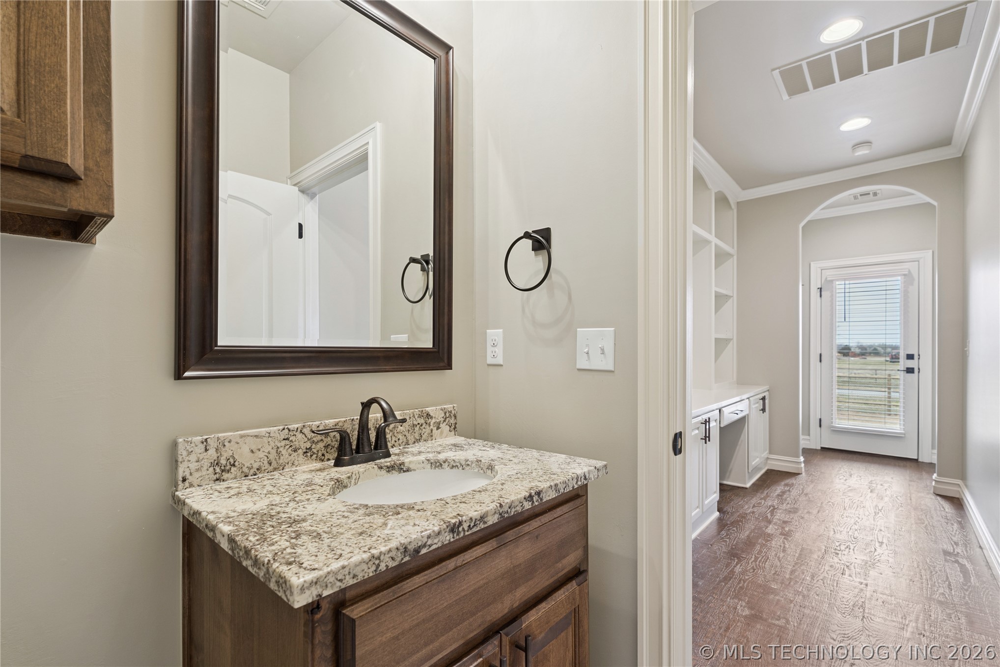 10924 N 81st East Place Property Photo 38