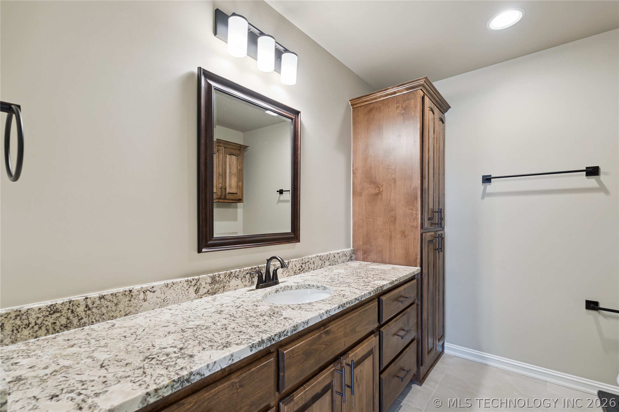 10924 N 81st East Place Property Photo 44