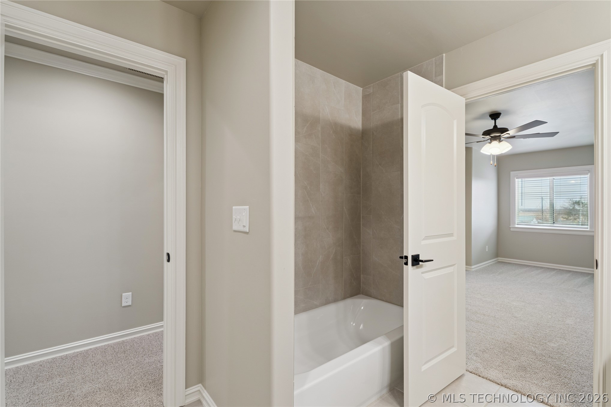 10924 N 81st East Place Property Photo 54