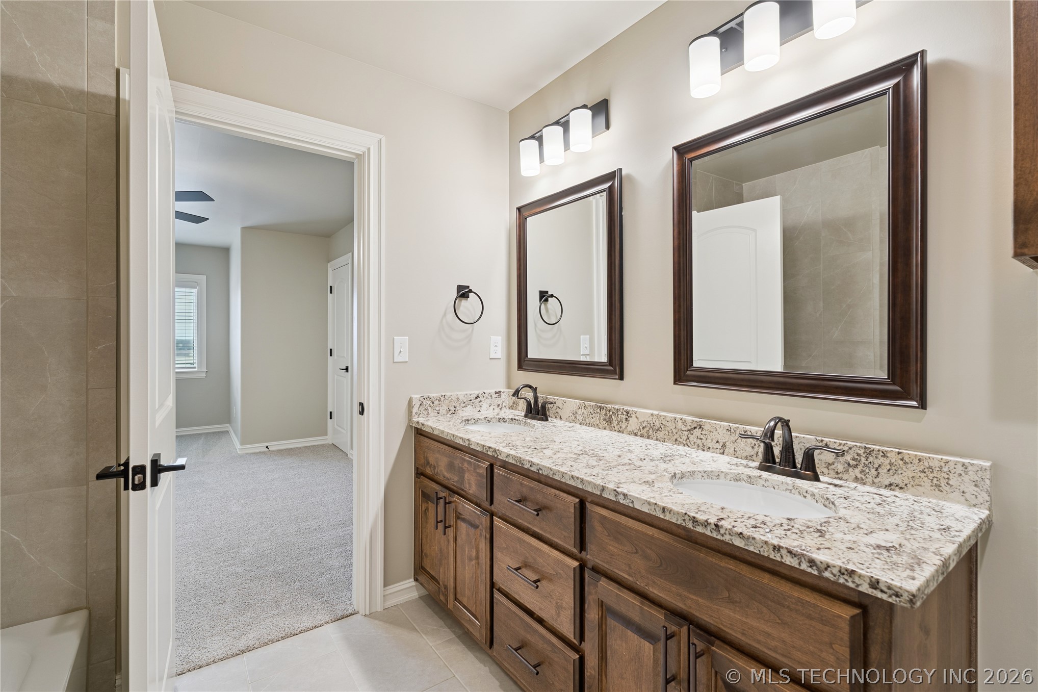 10924 N 81st East Place Property Photo 55