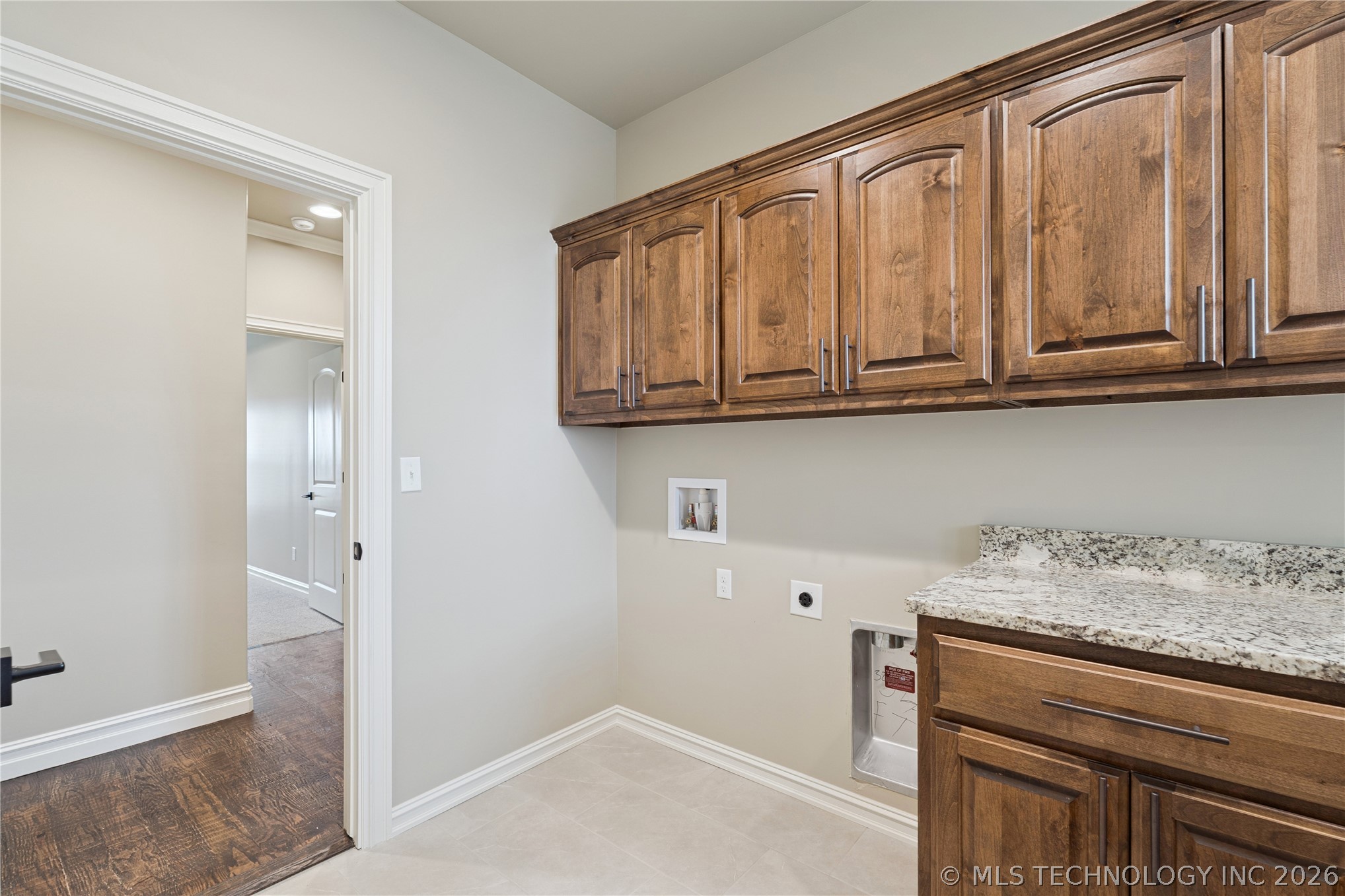 10924 N 81st East Place Property Photo 57