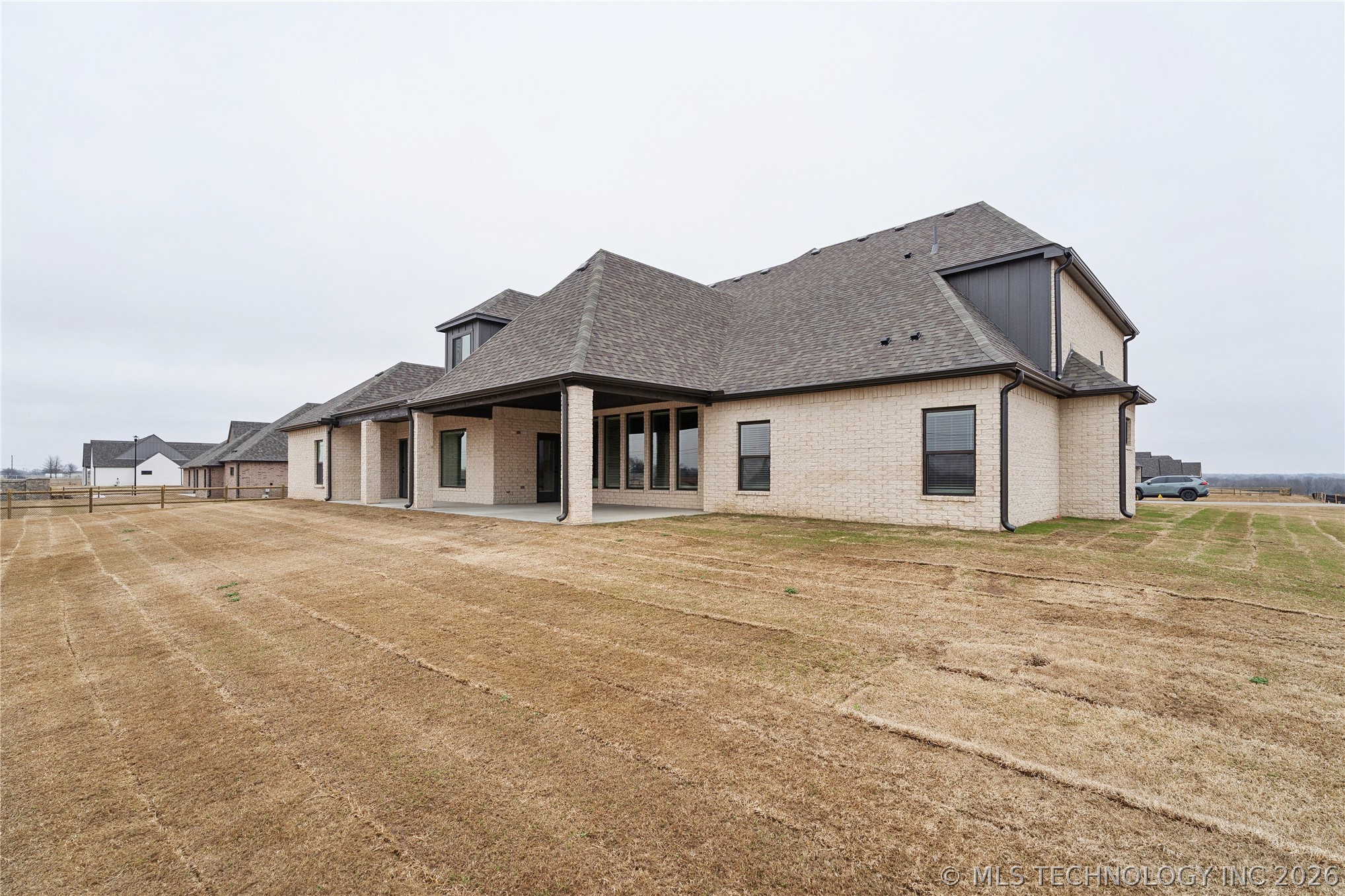 10924 N 81st East Place Property Photo 65