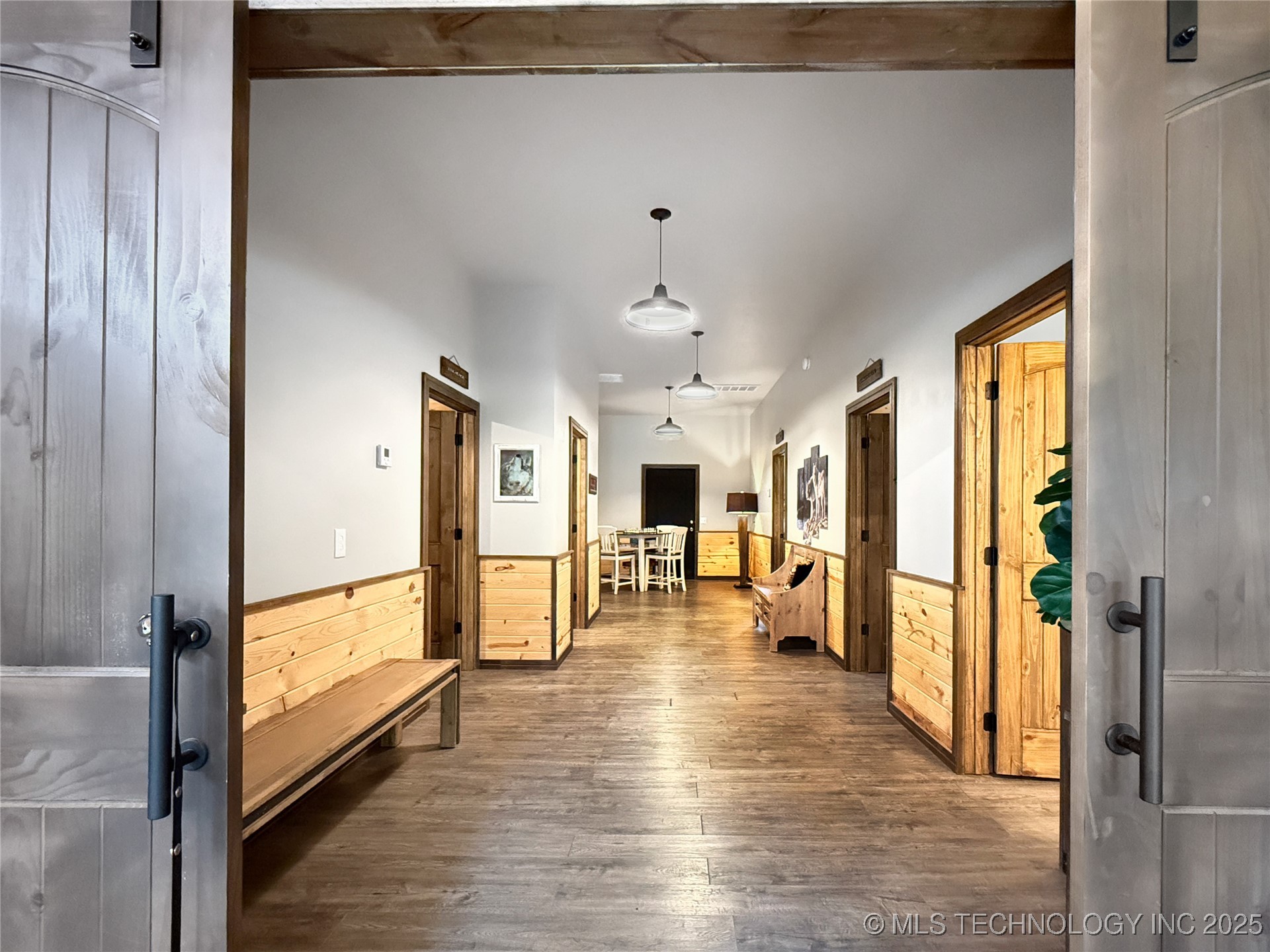 5077 N 384 Road Property Photo 10