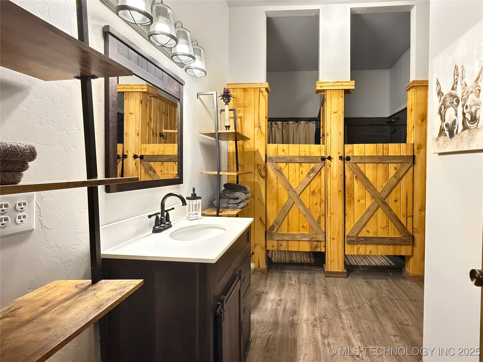 5077 N 384 Road Property Photo 15