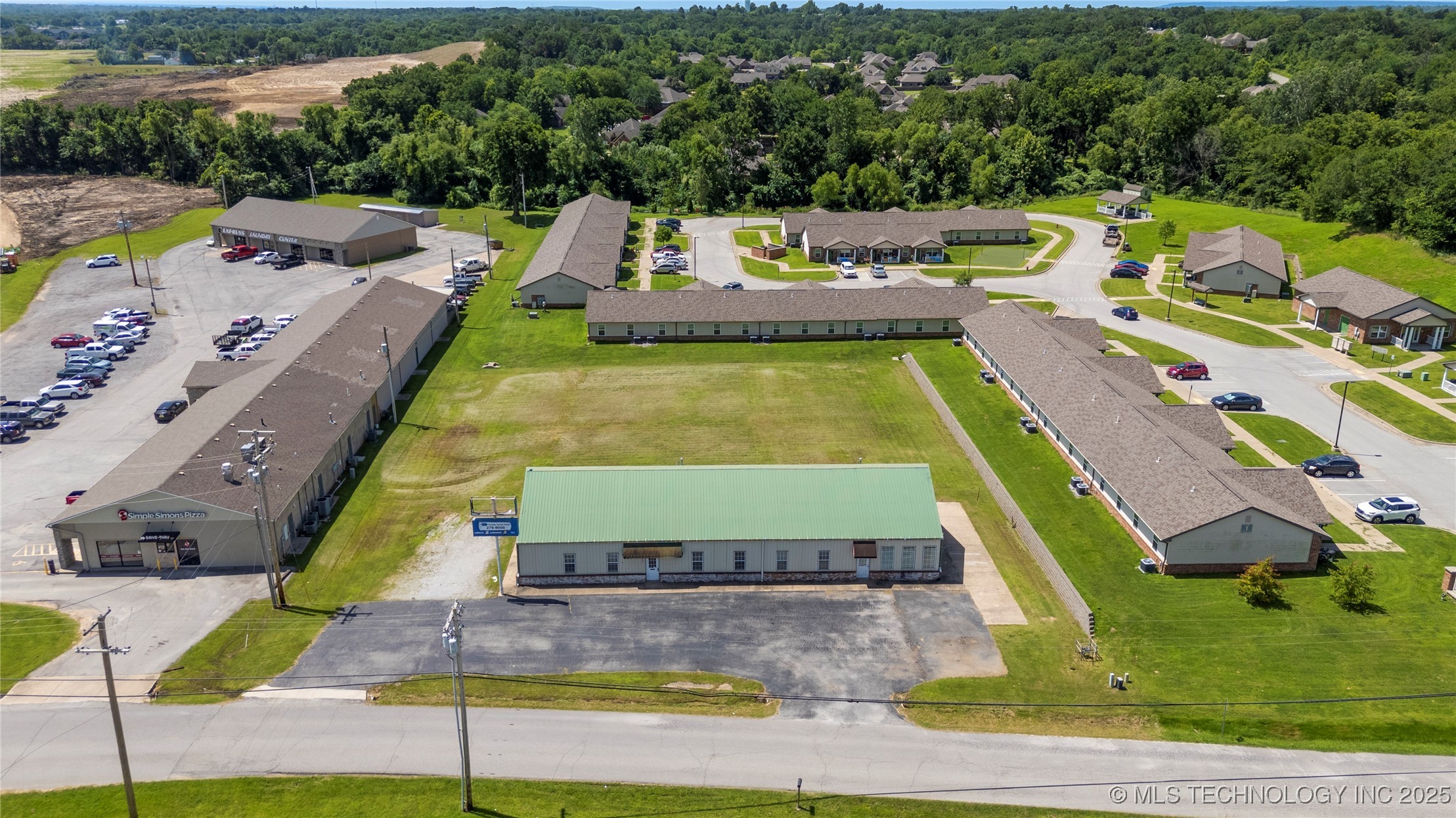 26400 E 111th Street S Property Photo 2