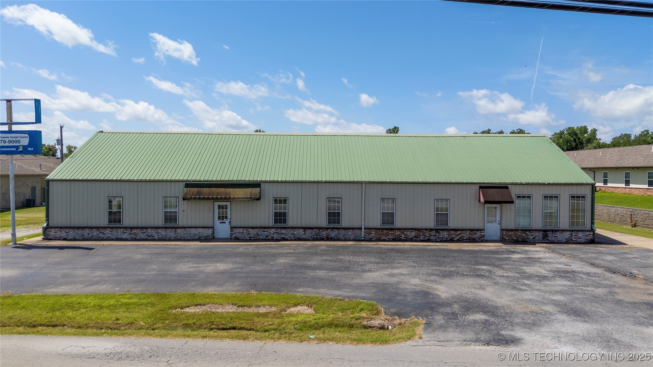 26400 E 111th Street S Property Photo 4