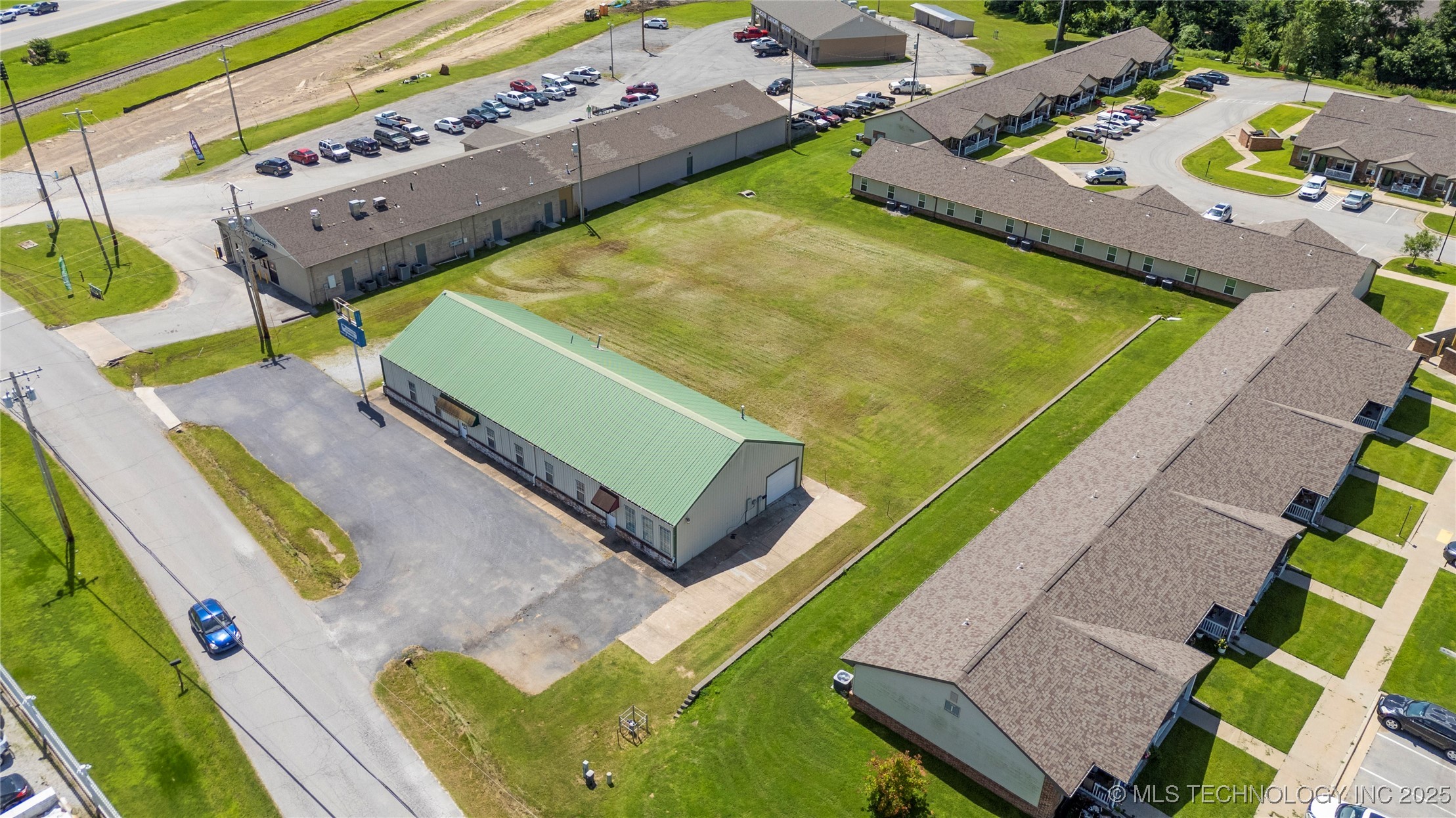 26400 E 111th Street S Property Photo 5