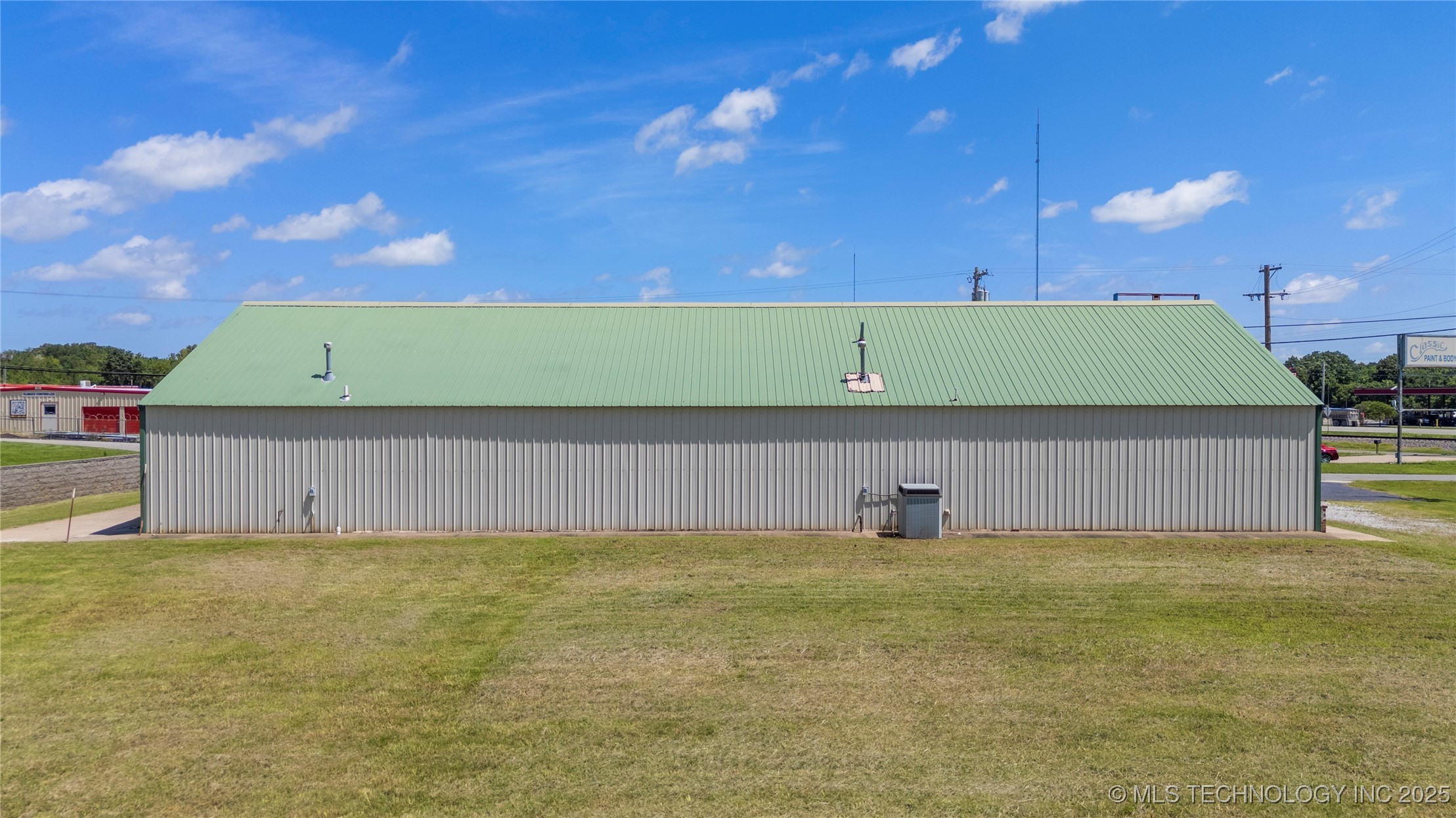 26400 E 111th Street S Property Photo 6