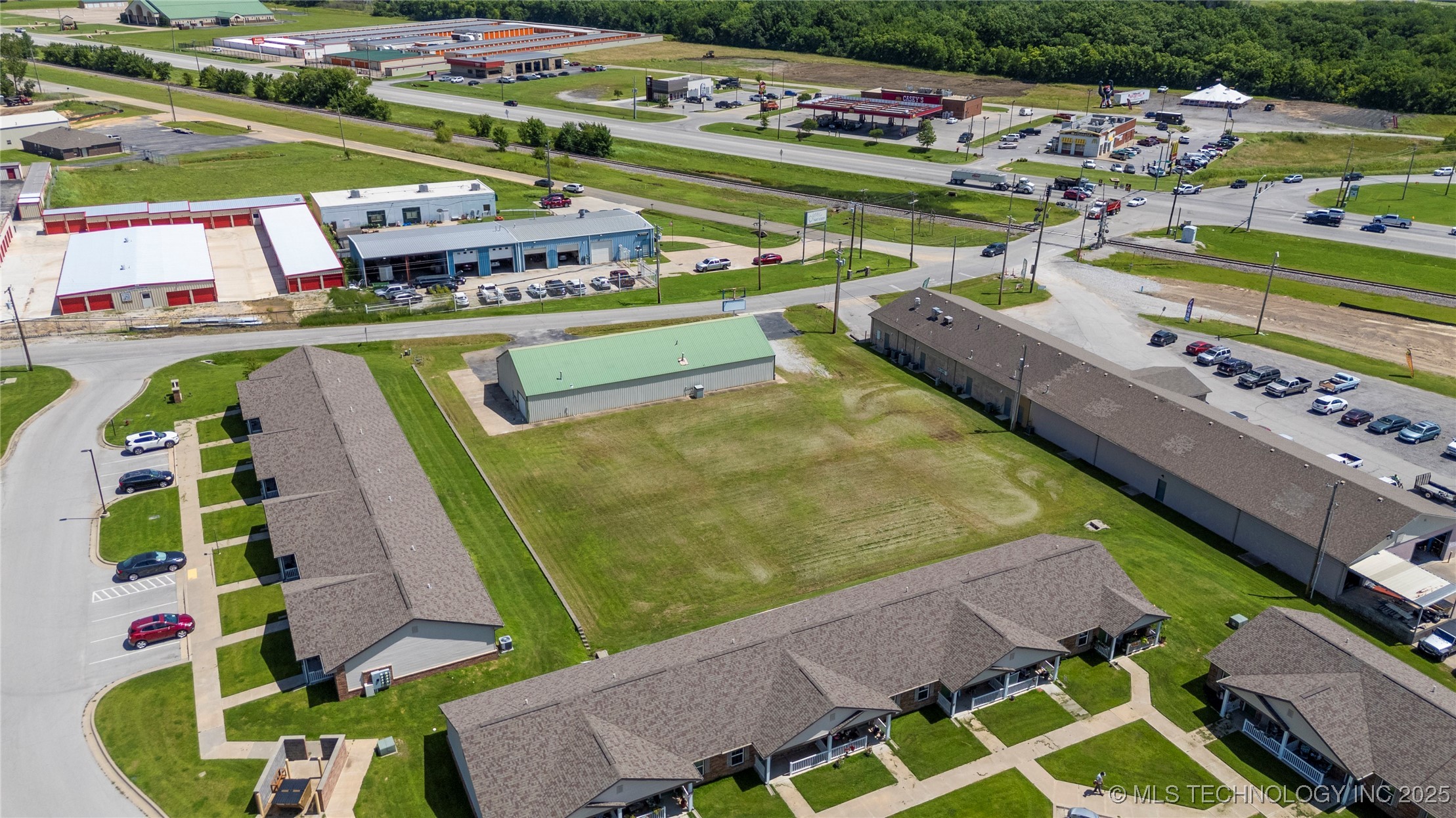 26400 E 111th Street S Property Photo 8