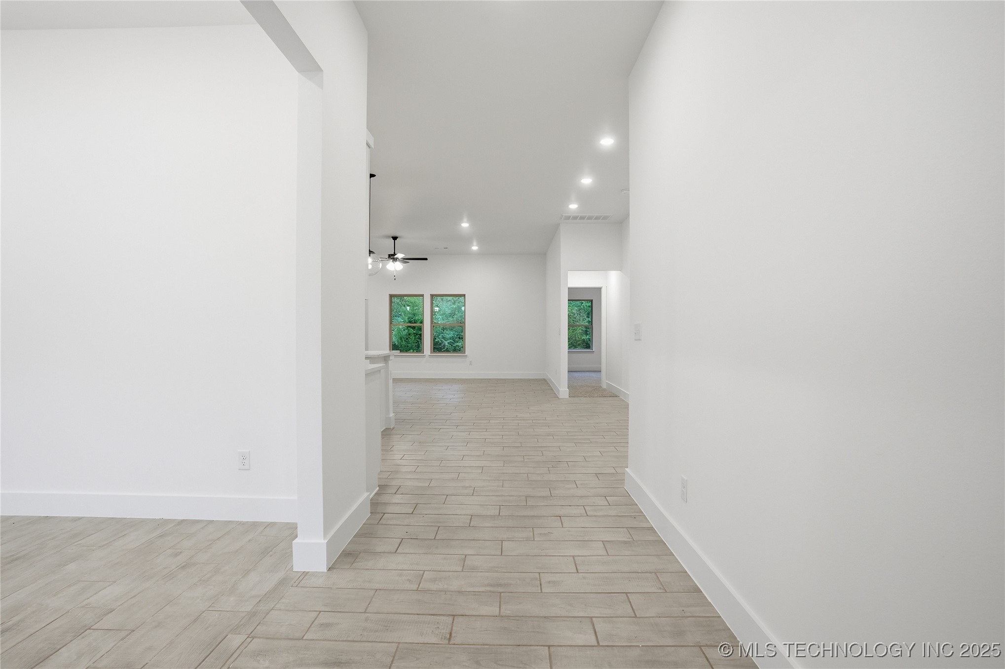 12910 S 20th Place E Property Photo 8